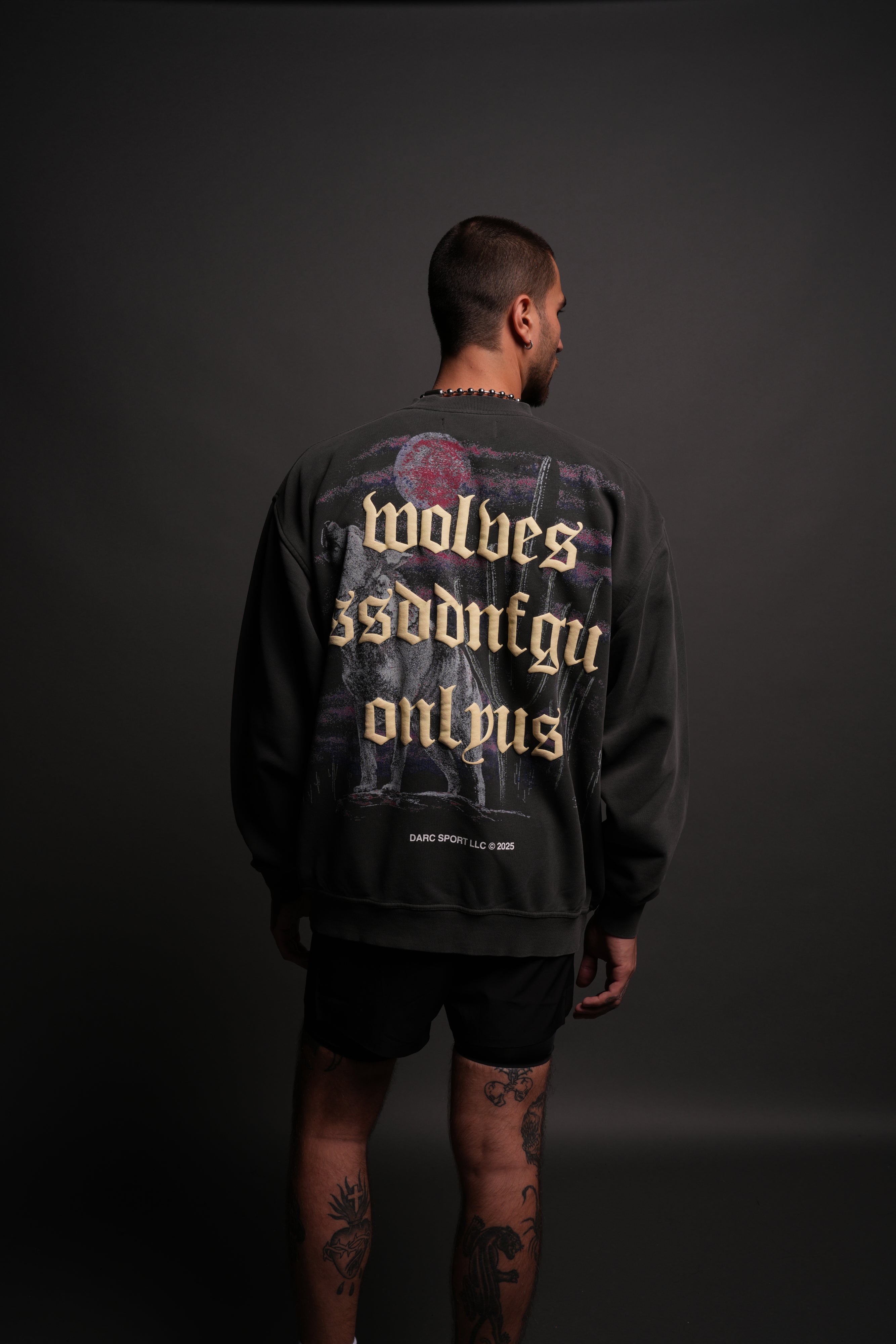 Desert Howl London Crewneck in Wolf Gray