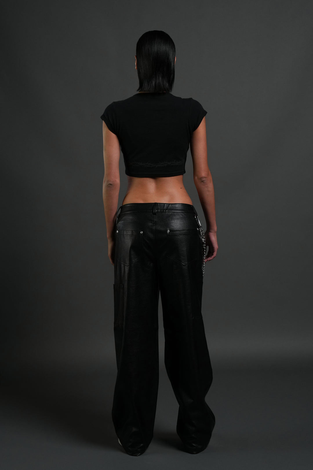 SSDDNFGU Thorns "Josie" Crop Baby Tee in Black