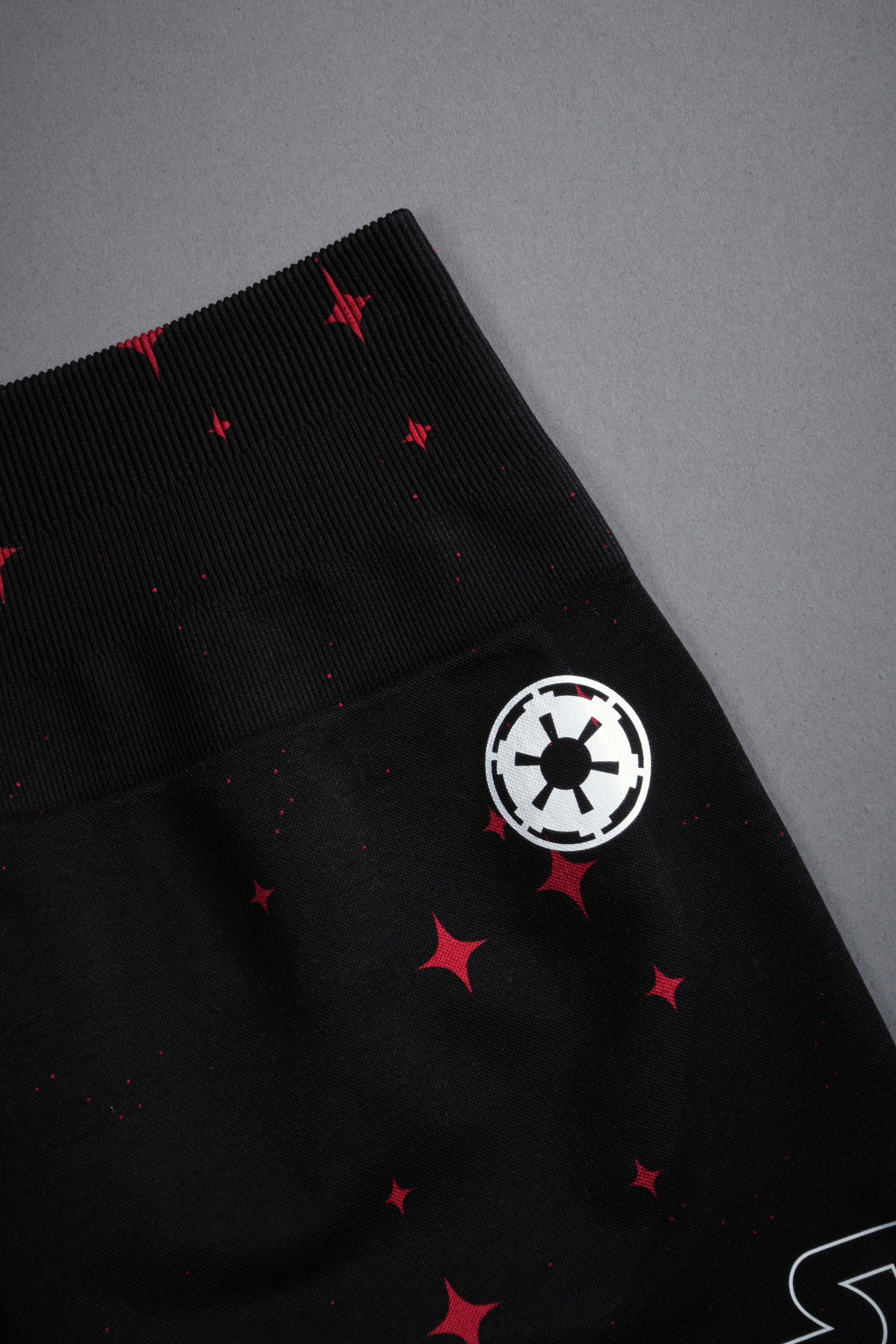 The Power Everson Seamless "Training" Shorts in Black/Red Starry Night