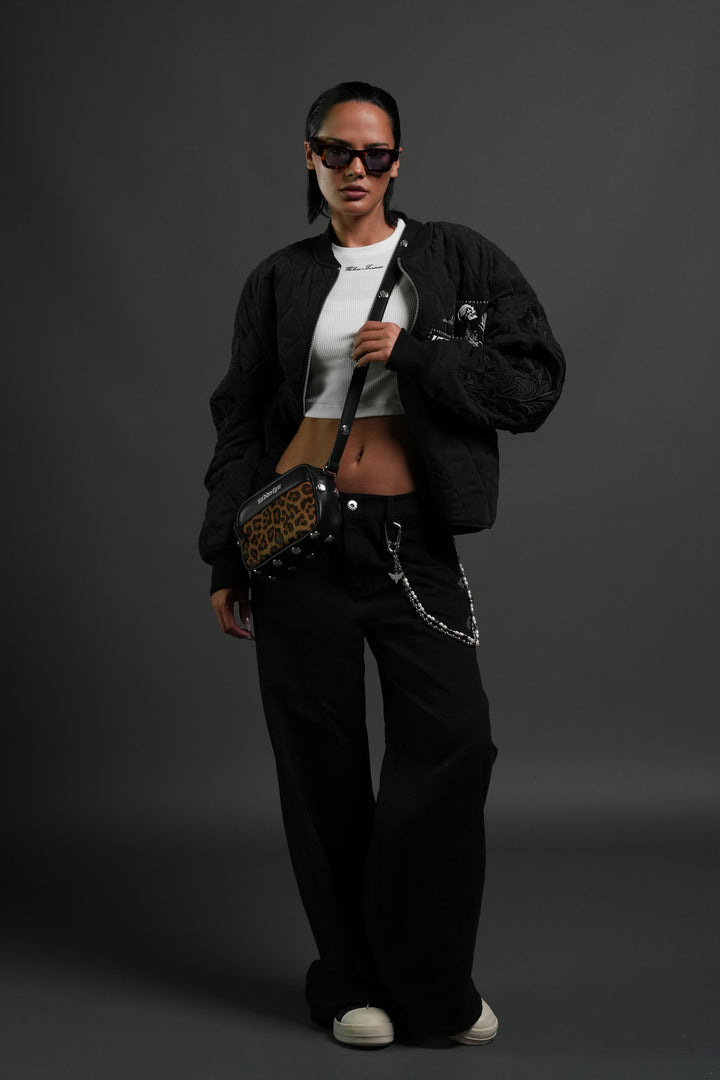 Wolf Head Rodman Leather Side Bag in Black