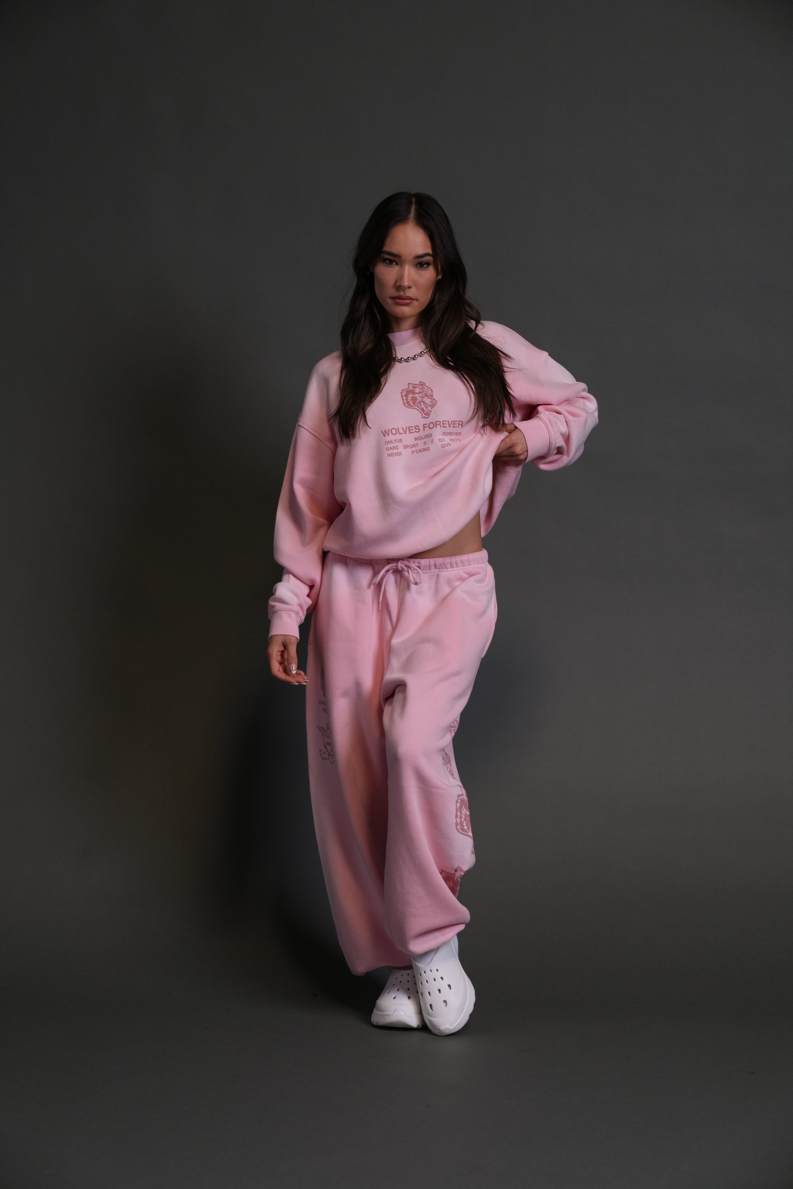 Wolves Have Your Back London Unisex Crewneck in Cherry Blossom Halo Wash