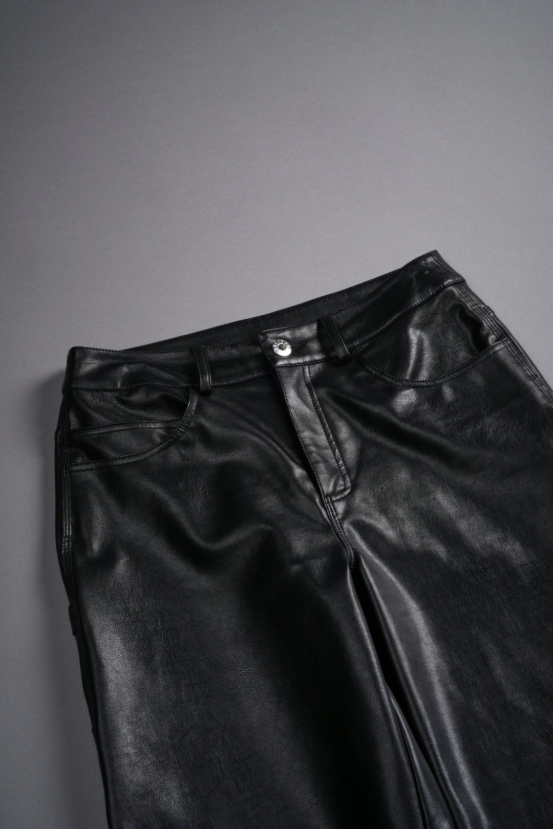 Chopper Wolf Leather Lira She Carpenter Pants in Black