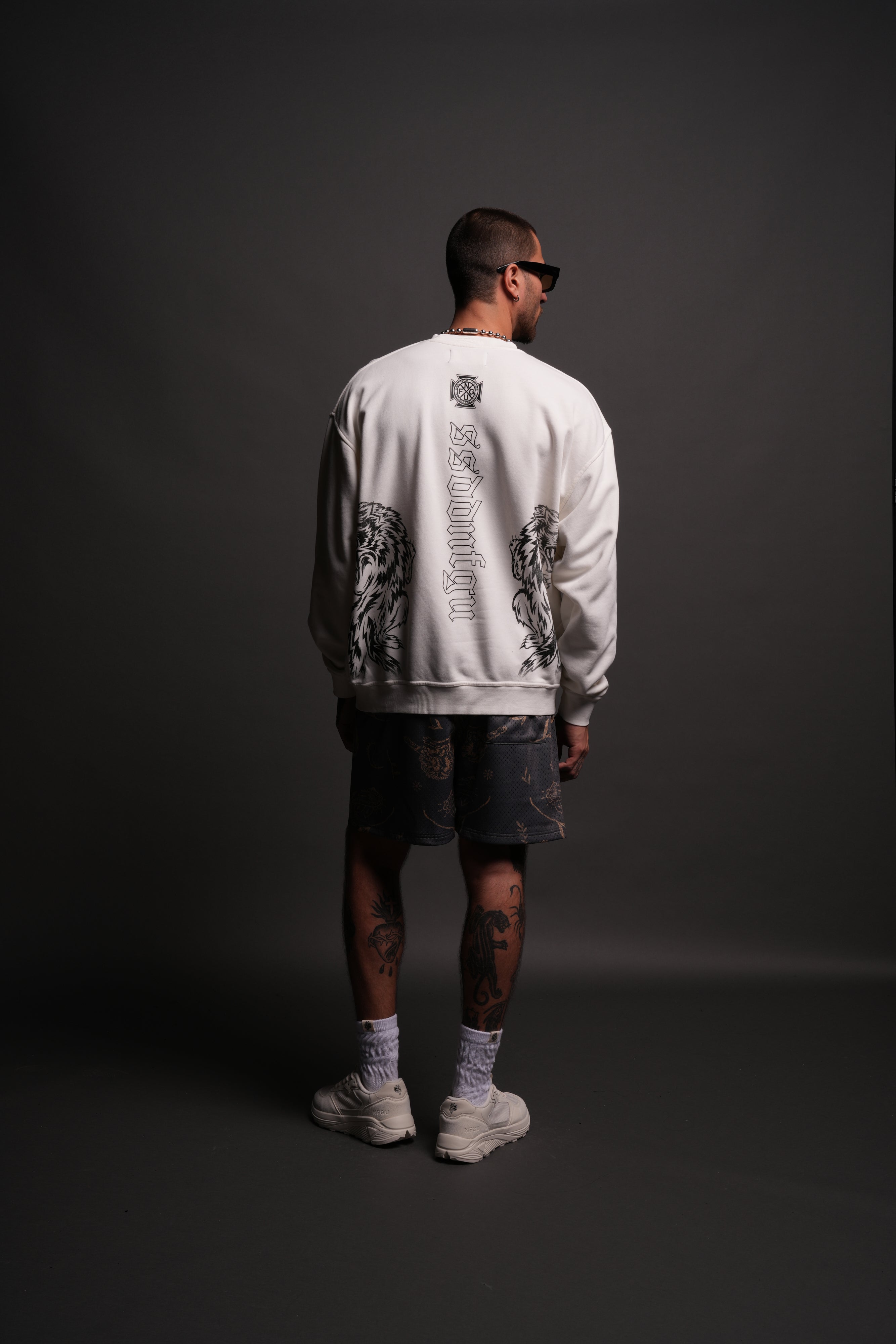 Alpha Wolf London Crewneck in Cream