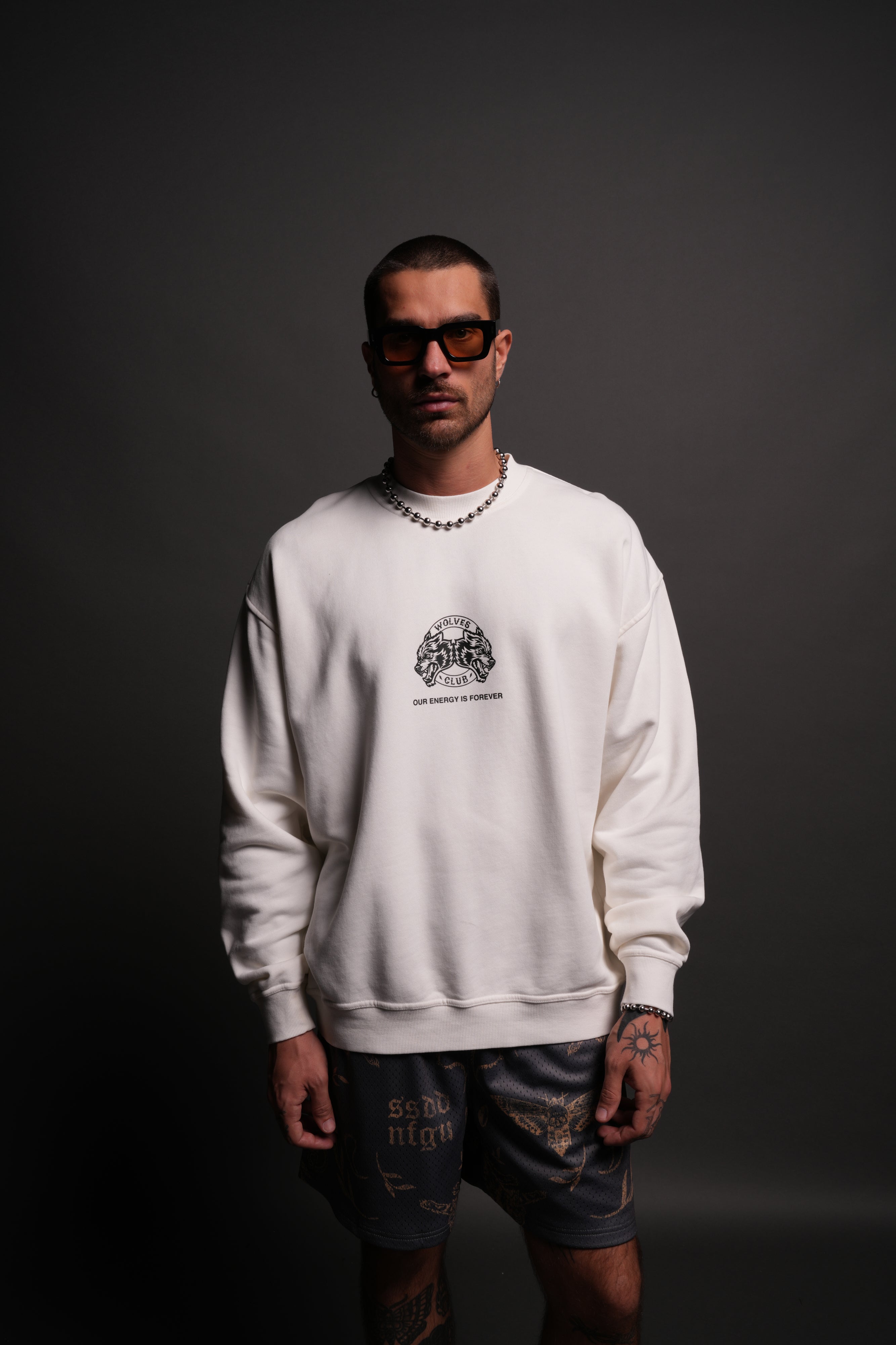 Alpha Wolf London Crewneck in Cream