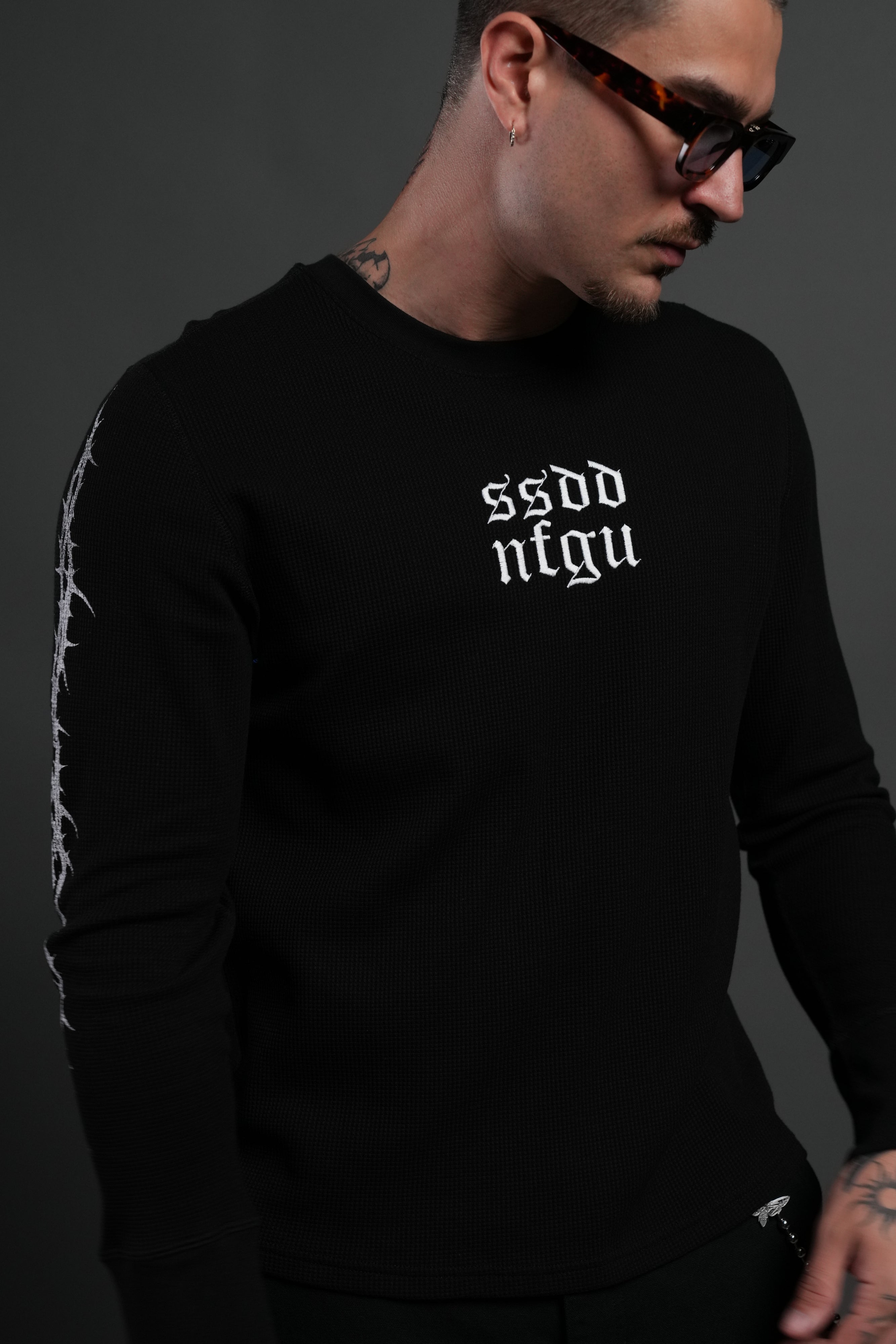 SSDDNFGU Thorns Lightweight Thermal in Black
