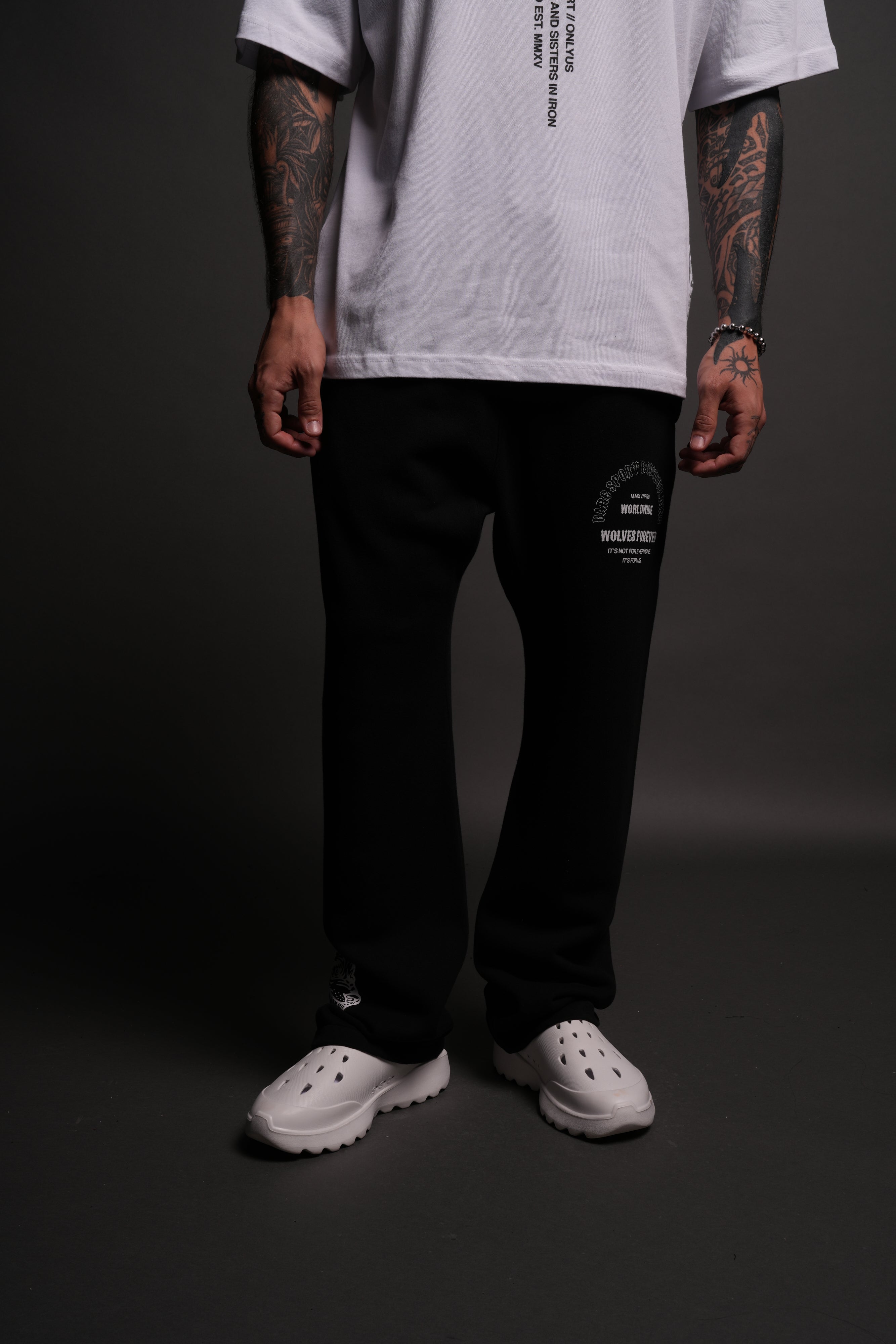Iron Wolves Bigelow Sweat Pants in Black