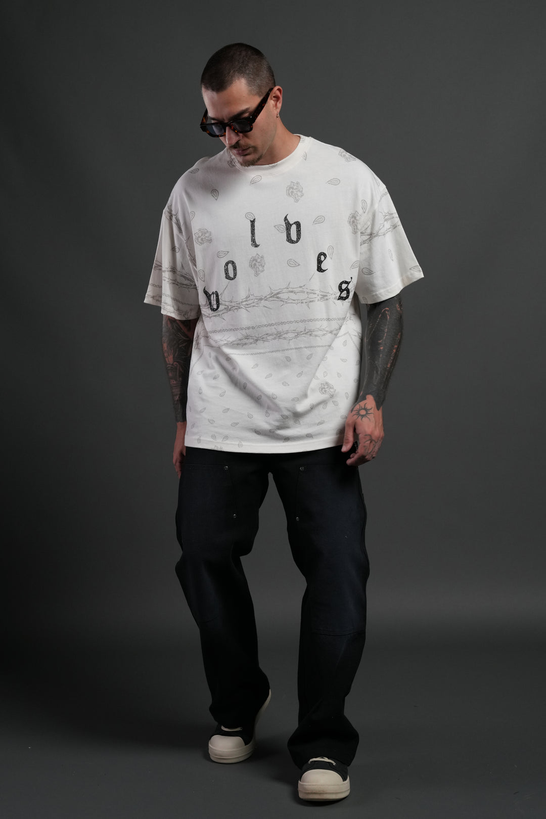 Studded Wolves Pyramid Premium Oversized Tee in Cream Thorn Paisley