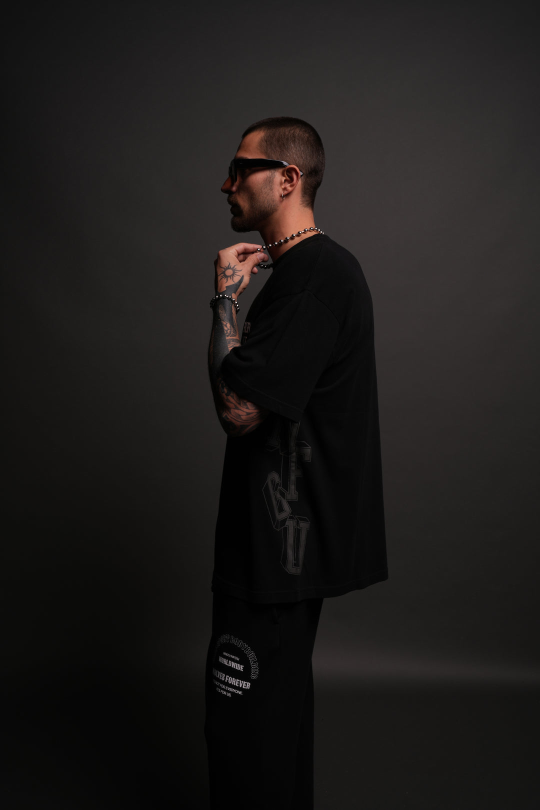 Unbroken "Premium" Oversized Tee in Black