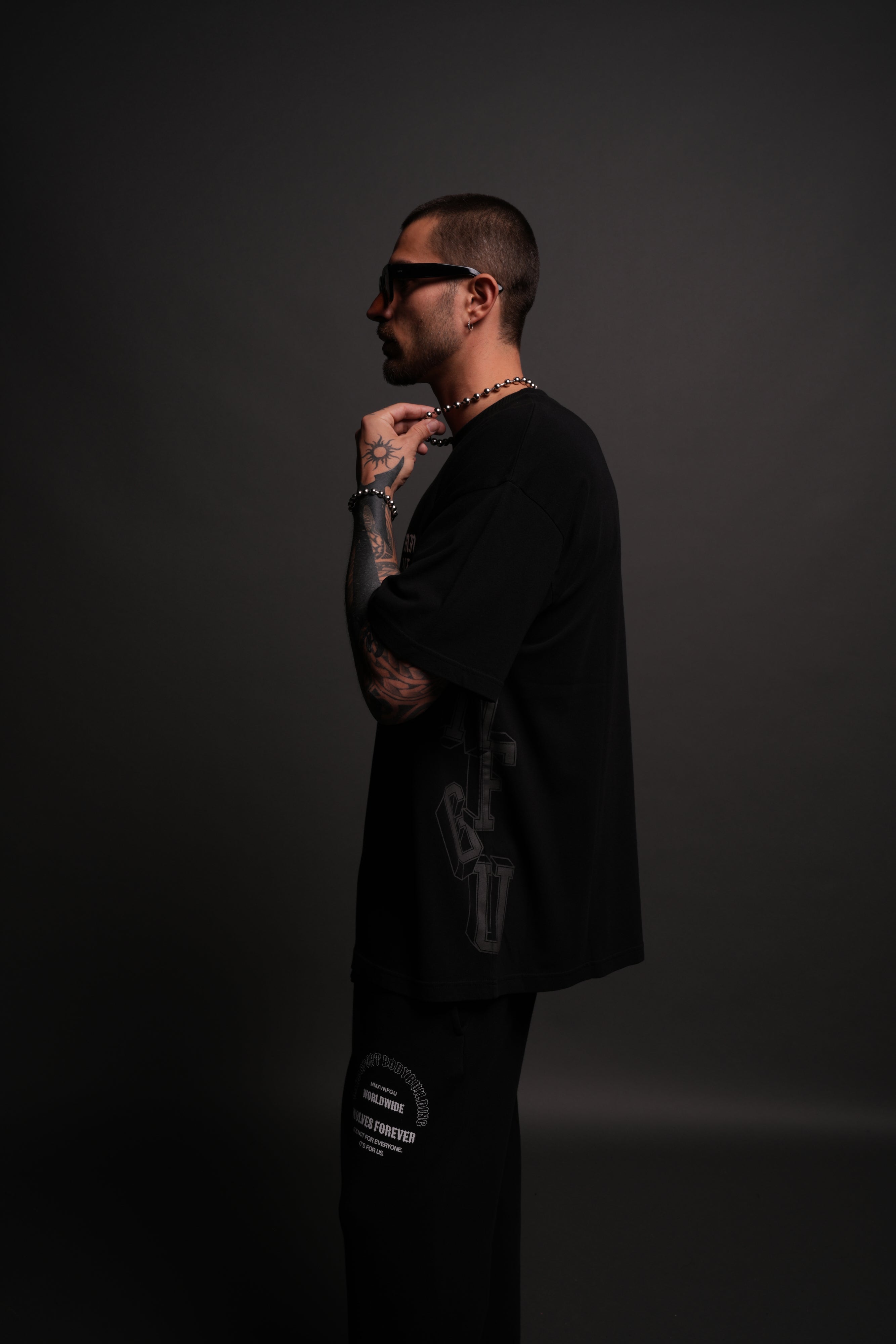 Unbroken "Premium" Oversized Tee in Black