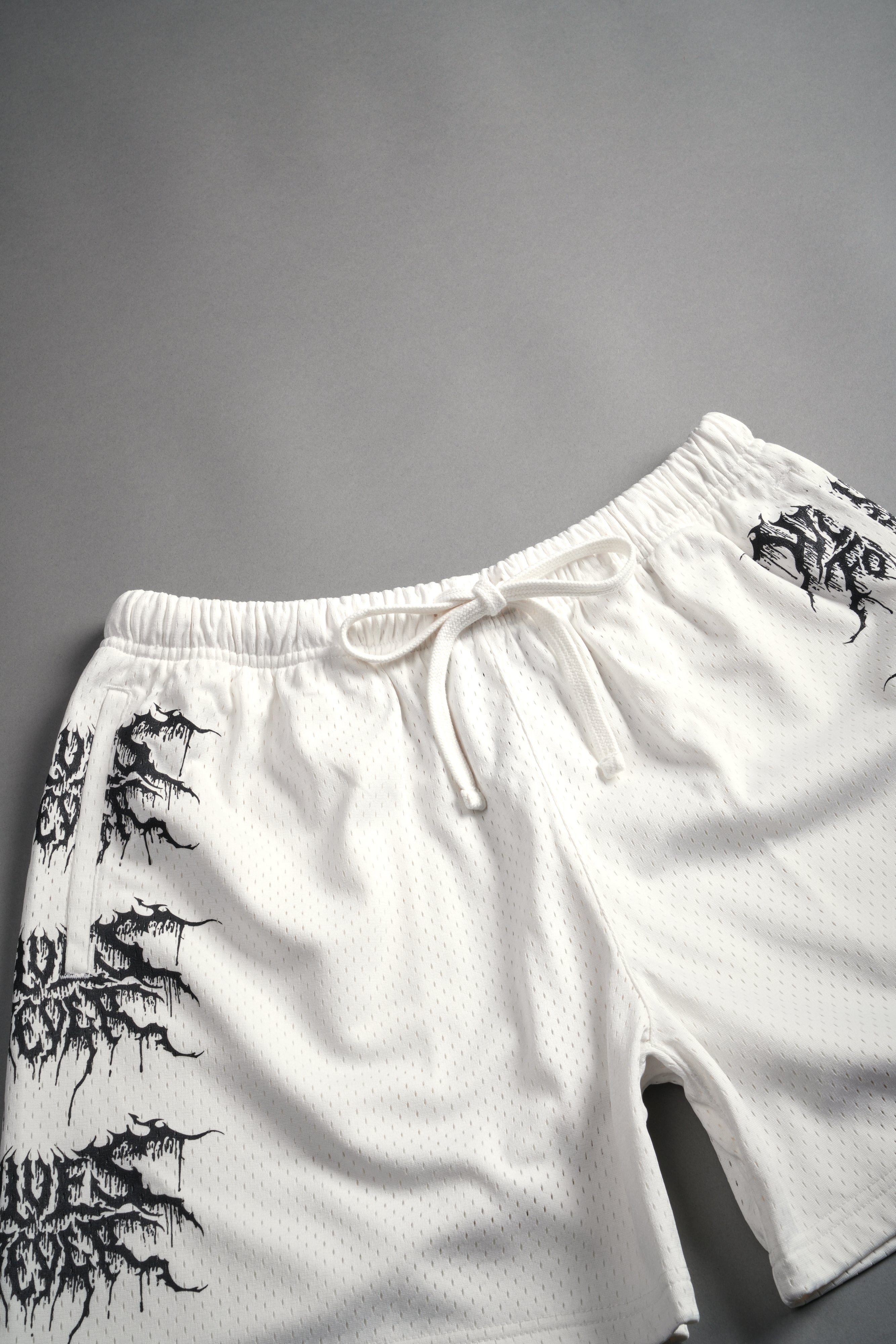 Shadow Mesh Shorts in Cream