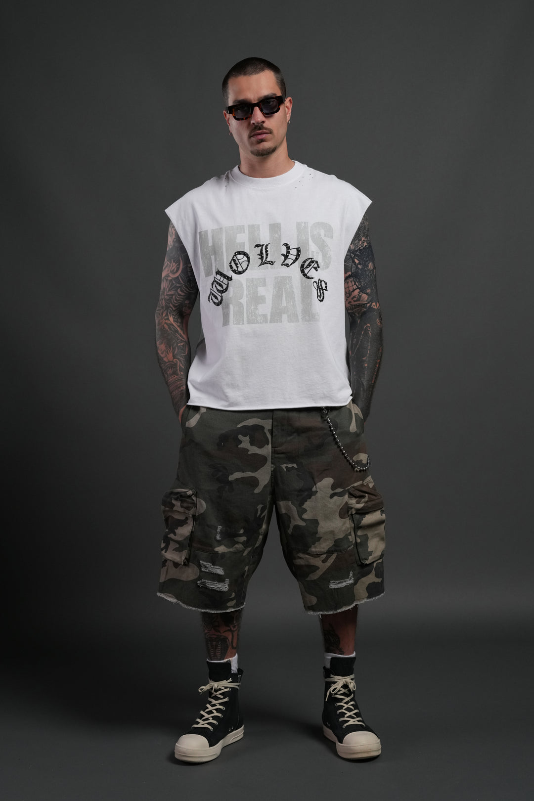 Hell is Real Distressed Grunge Mid-Length Raw Hem Muscle Tee in White