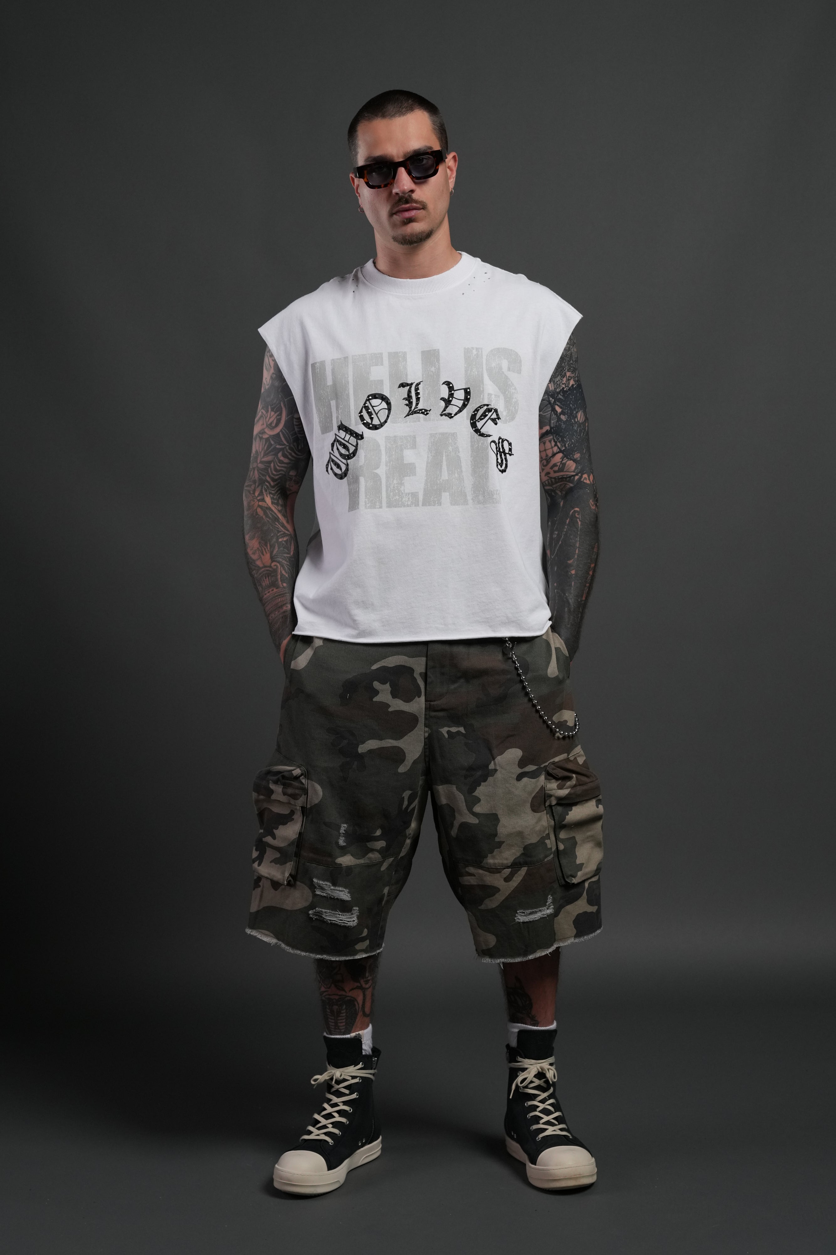 Hell is Real Distressed Grunge Mid-Length Raw Hem Muscle Tee in White