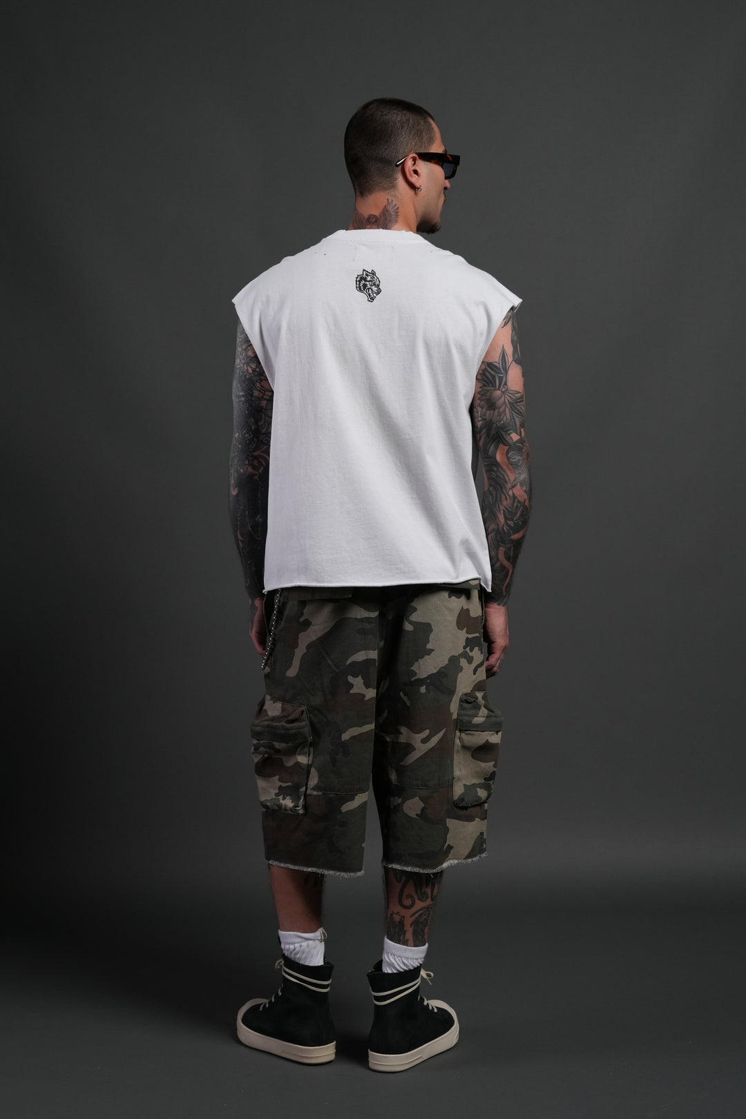 Hell is Real Distressed Grunge Mid-Length Raw Hem Muscle Tee in White