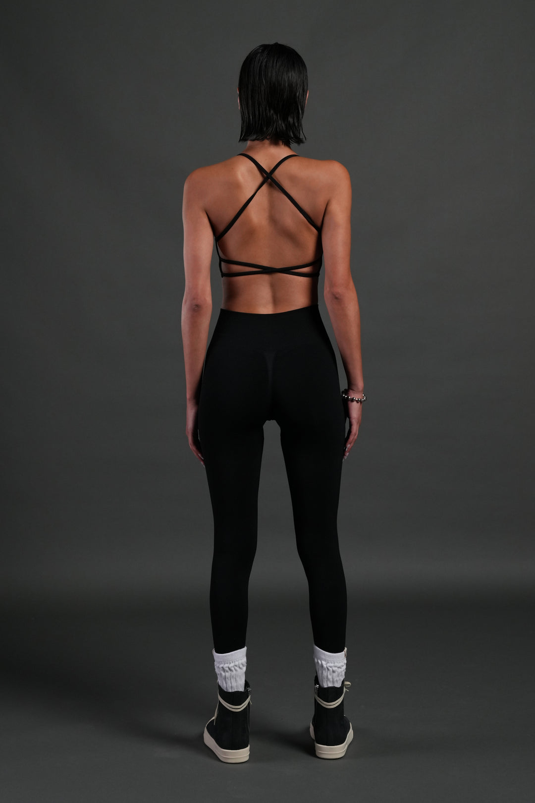 Wolves Pyramid "Layla" Soft Seamless Bra in Black