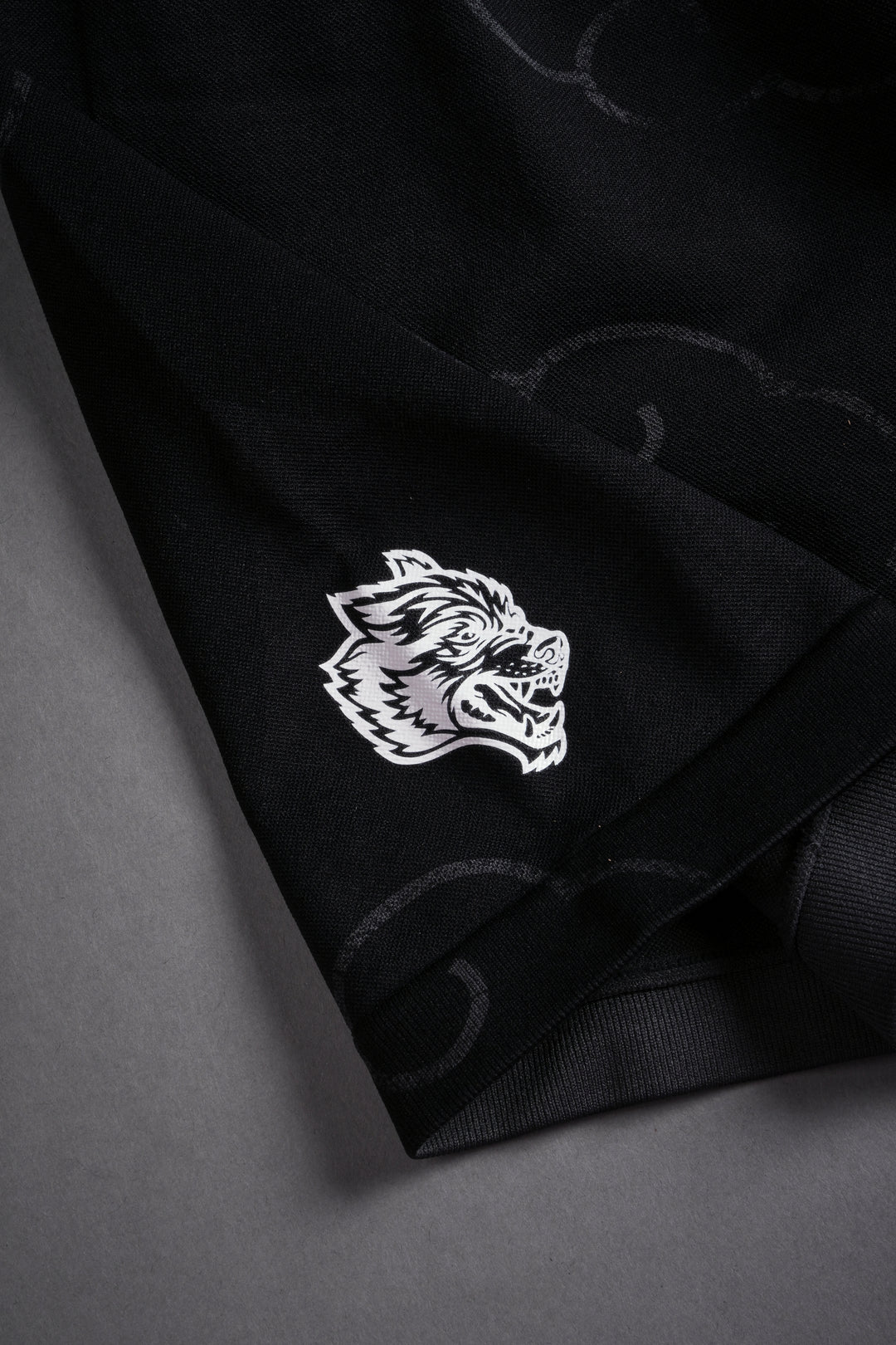 Wolf Cloud Everson Seamless "Training" Shorts in Black