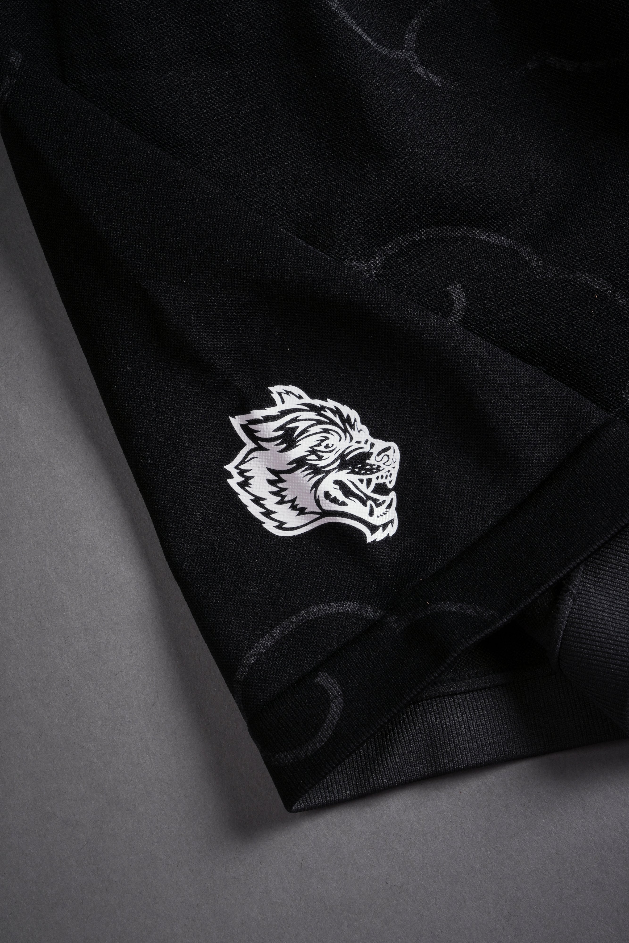 Wolf Cloud Everson Seamless "Training" Shorts in Black