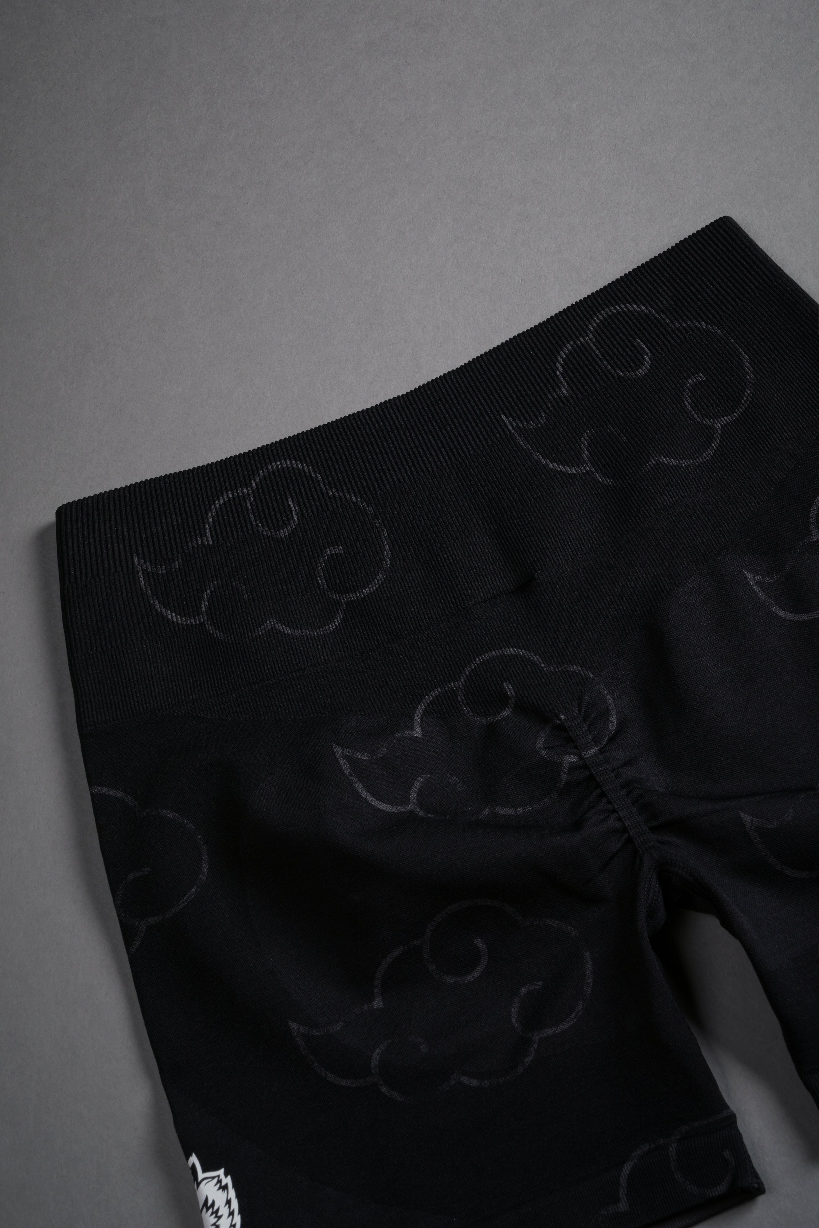 Wolf Cloud Everson Seamless "Training" Shorts in Black