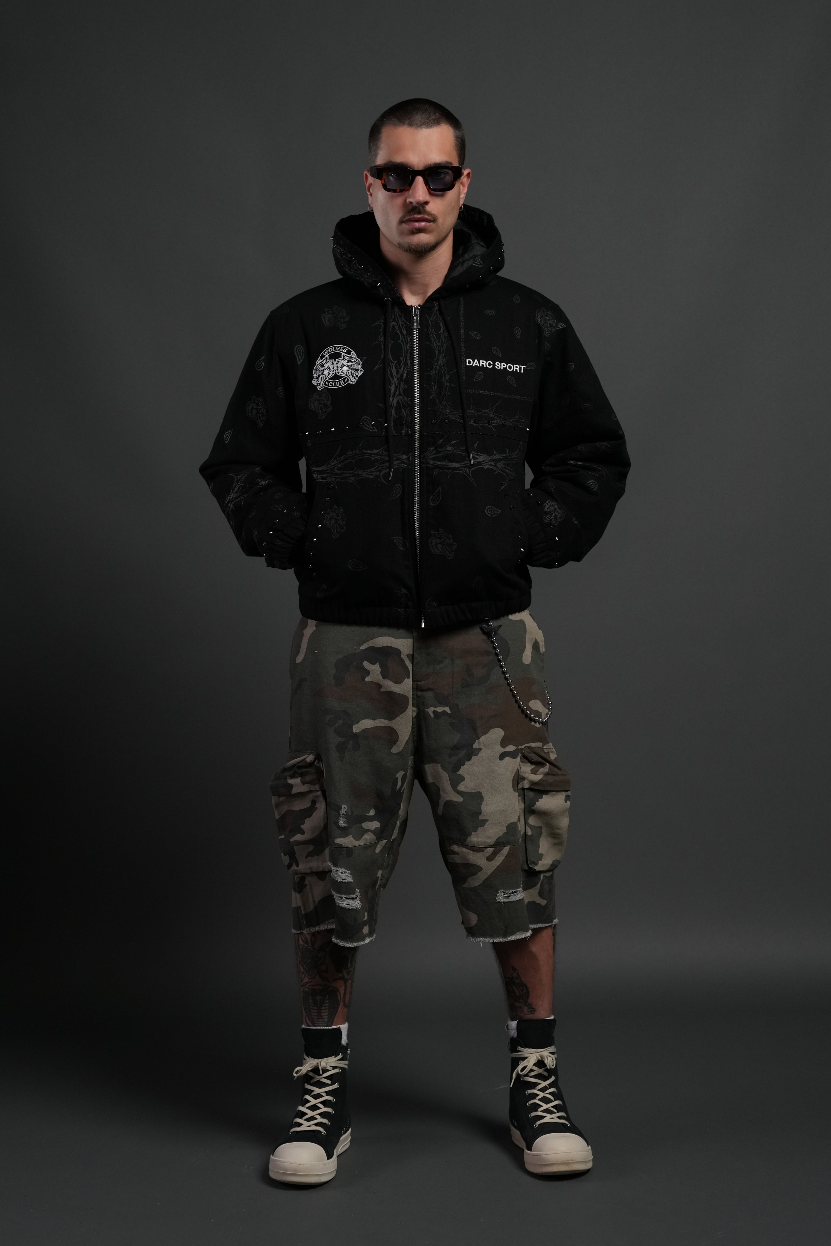 Darc Sport Wolves Club Calaway Jacket in Black Thorn Paisley