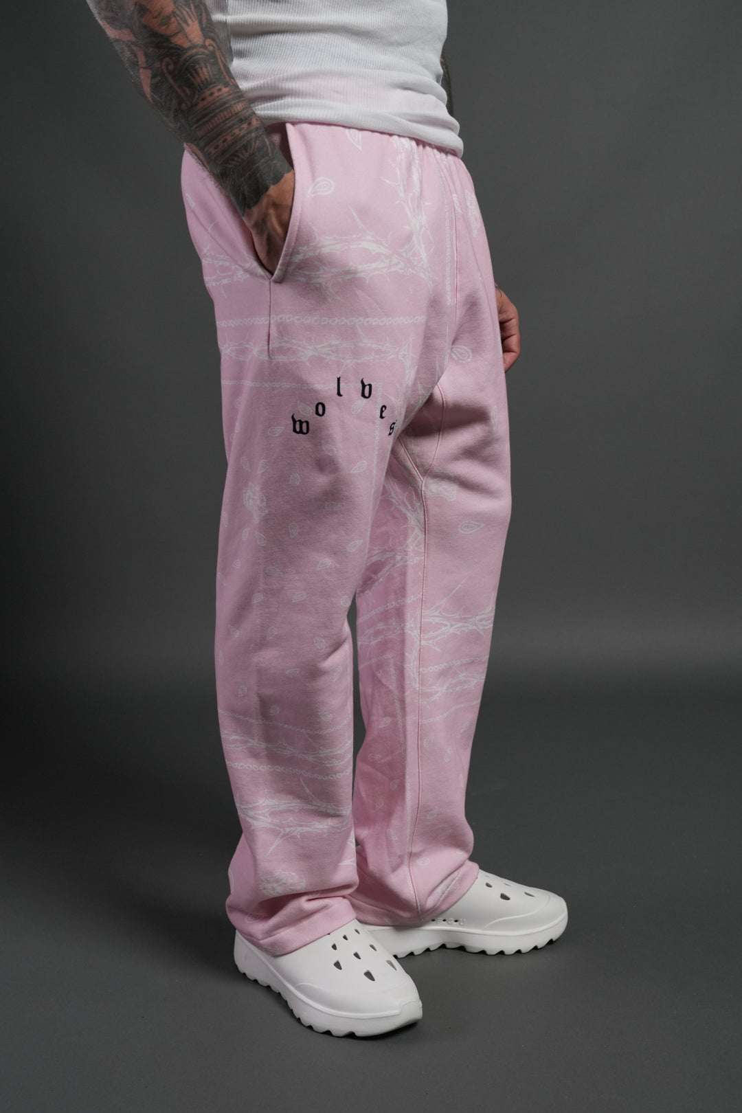 Wolves Pyramid Bigelow Sweat Pants in Blush Pink Thorn Paisley