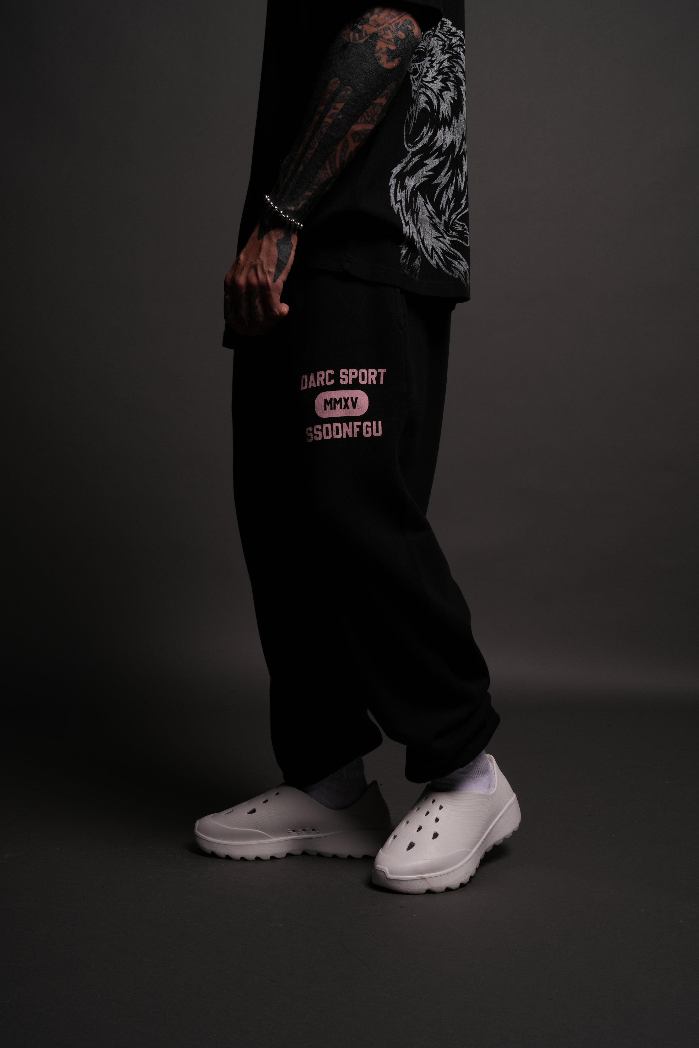 Wolves Forever Lightweight Lounger Sweat Pants in Black
