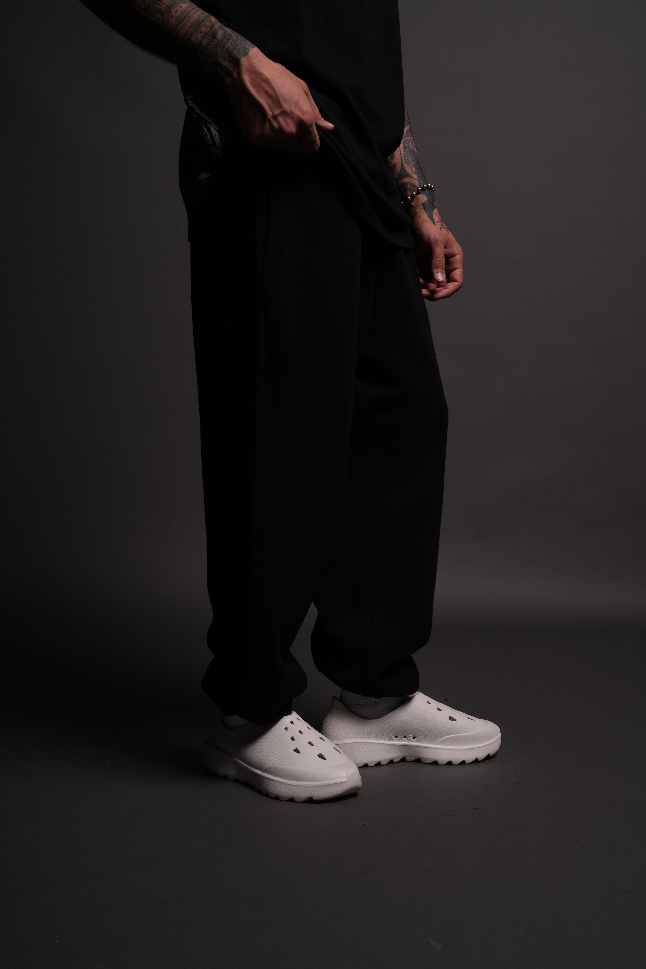Wolves Forever Lightweight Lounger Sweat Pants in Black