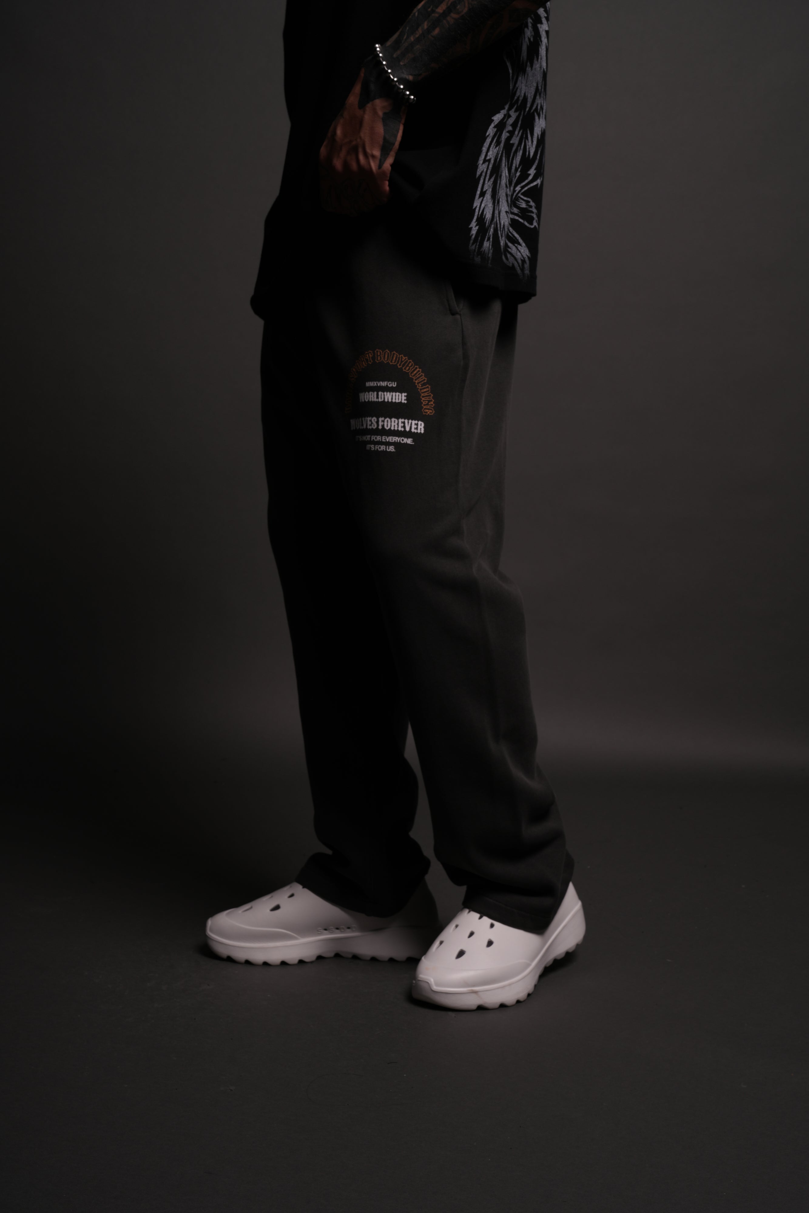 Iron Wolves Bigelow Sweat Pants in Wolf Gray