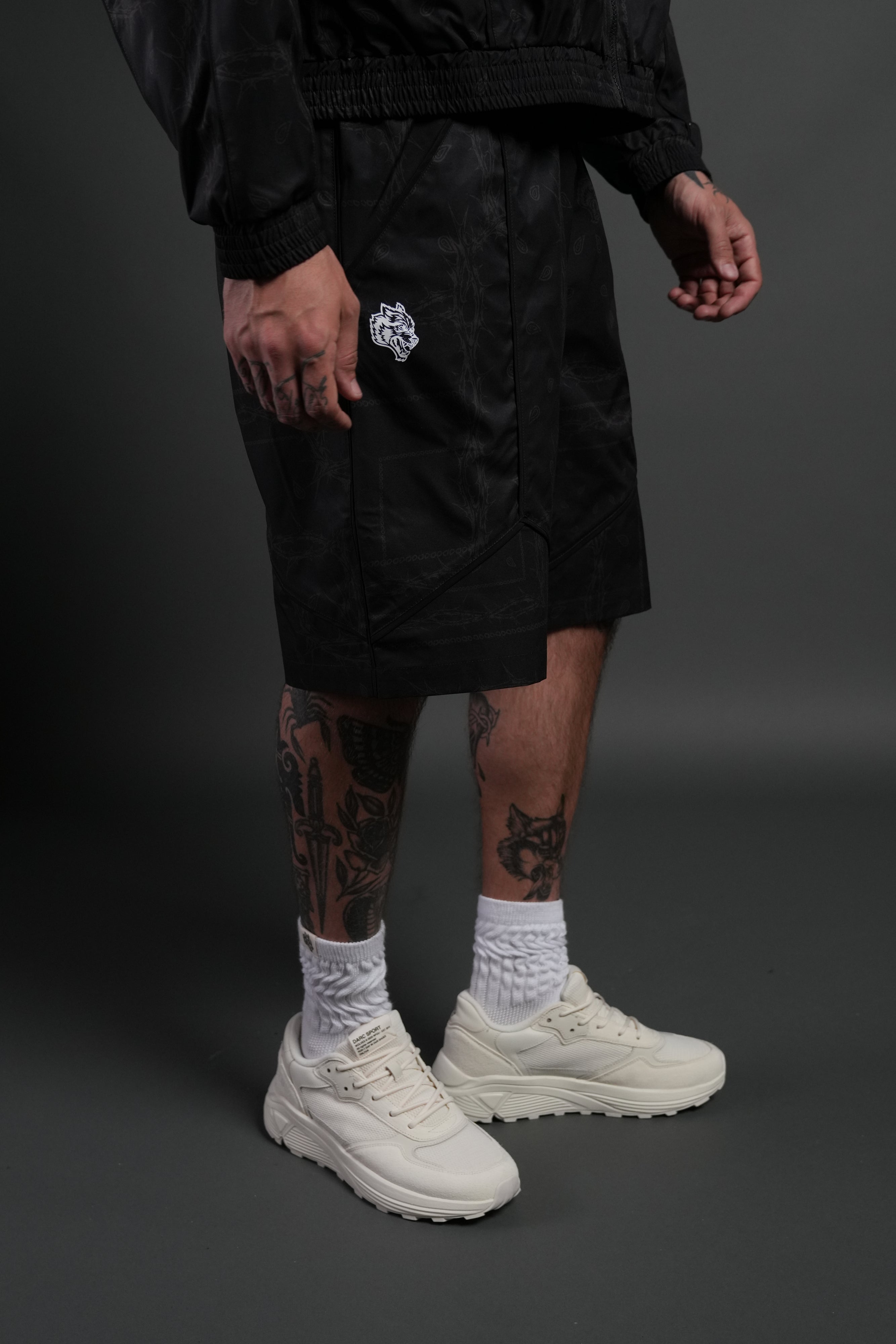 Dual Mens Quinn Track Shorts in Black Thorn Paisley – DarcSport