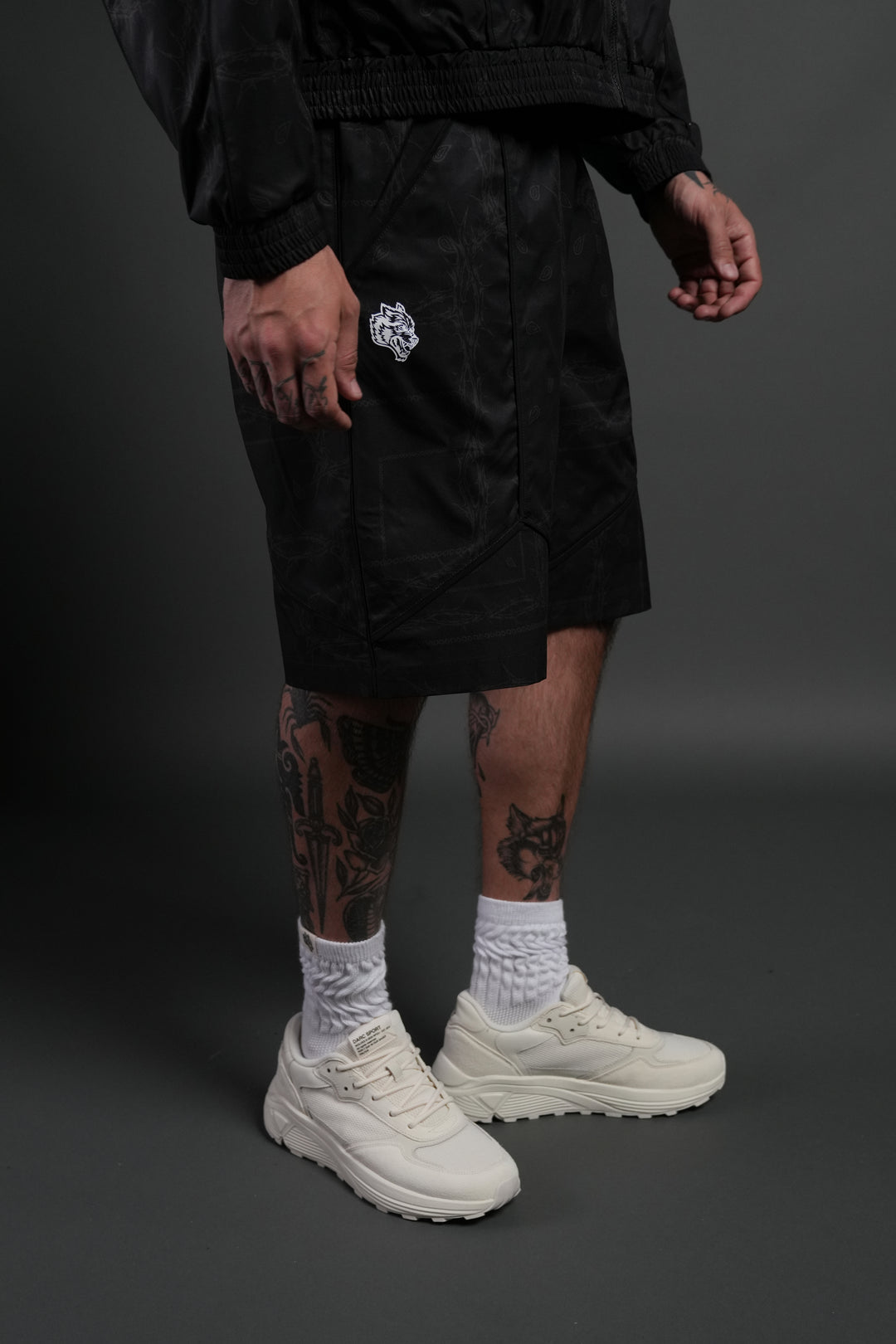 Dual Mens Quinn Track Shorts in Black Thorn Paisley