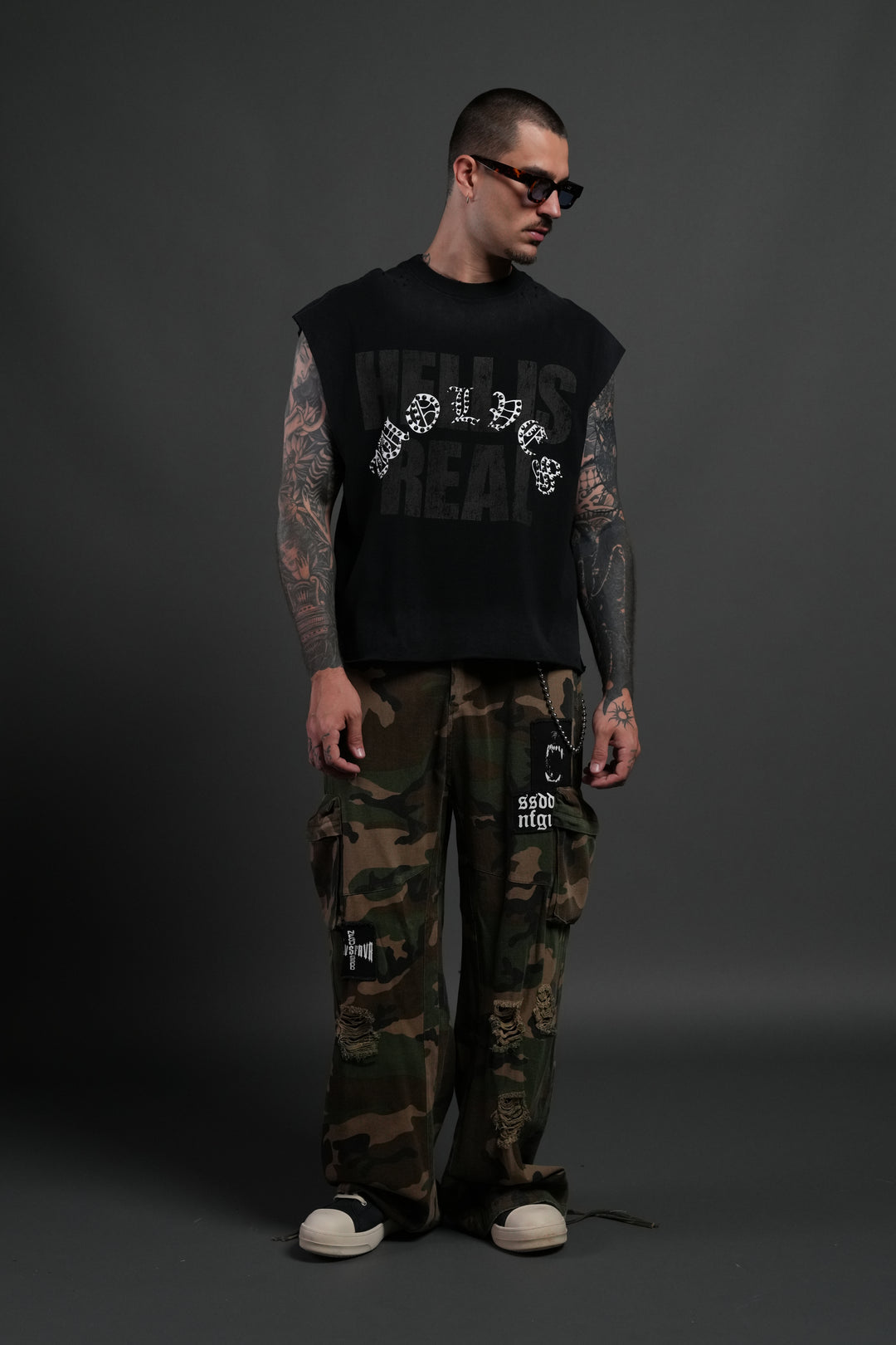 Hell is Real Distressed Grunge Mid-Length Raw Hem Muscle Tee in Black Drift Wash