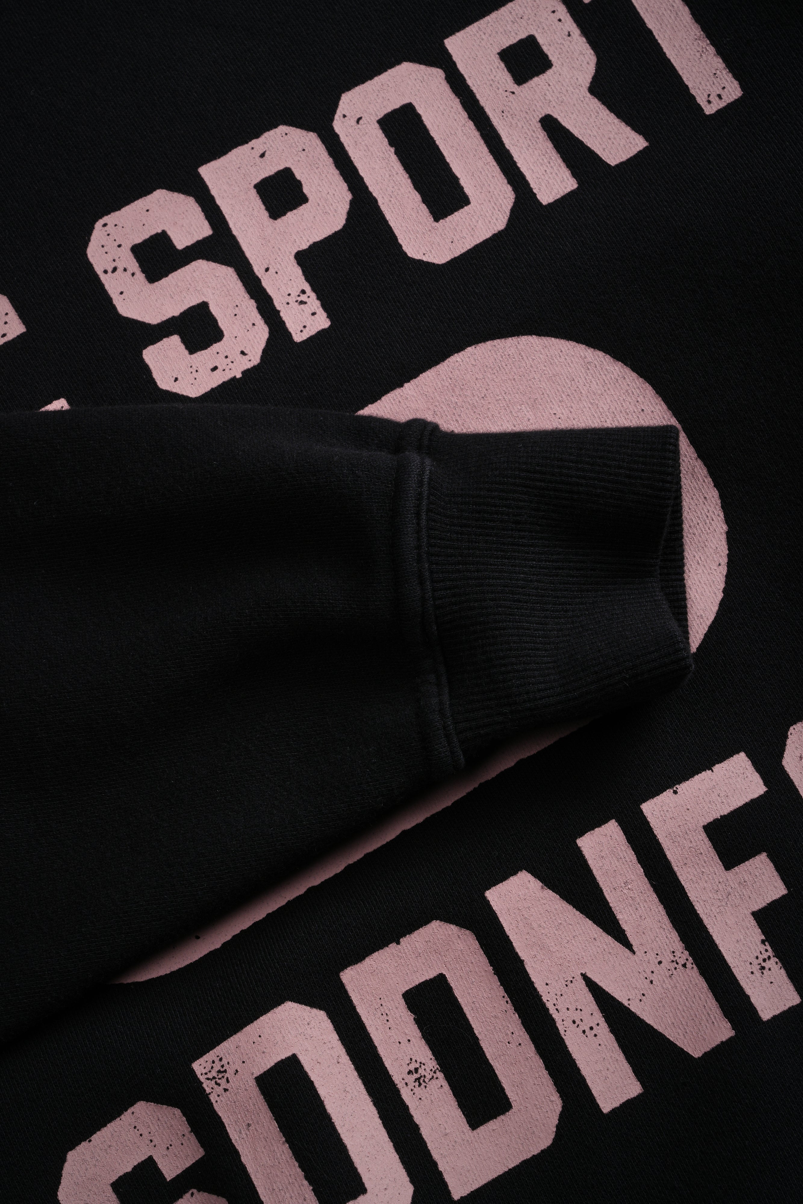 Wolves Forever London Crewneck in Black/Pink
