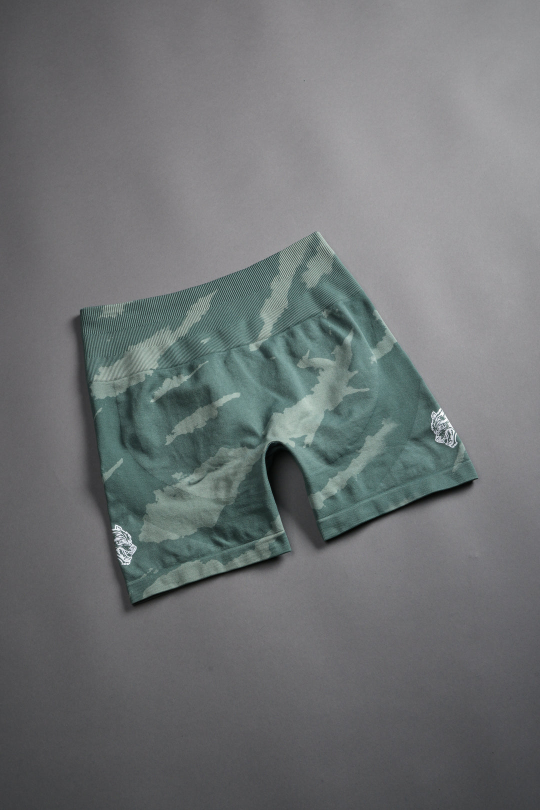 Dual Wolf Everson Seamless "Training" Shorts in Hunter Green Native Camo
