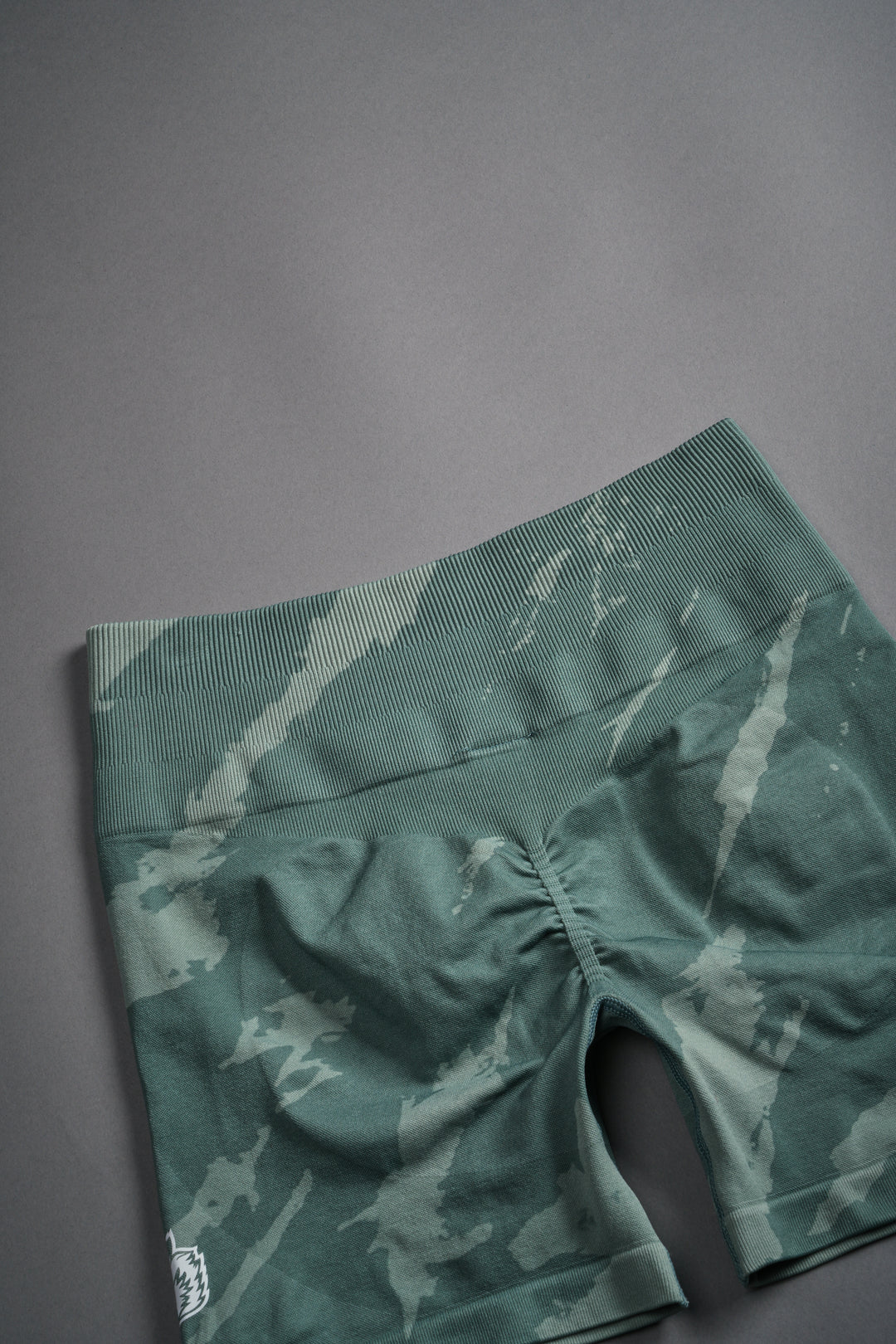 Dual Wolf Everson Seamless "Training" Shorts in Hunter Green Native Camo