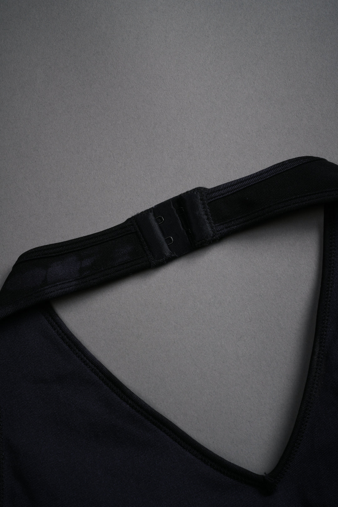 Chopper "Everson Seamless" Halter Bra in Black Tonal Serpent