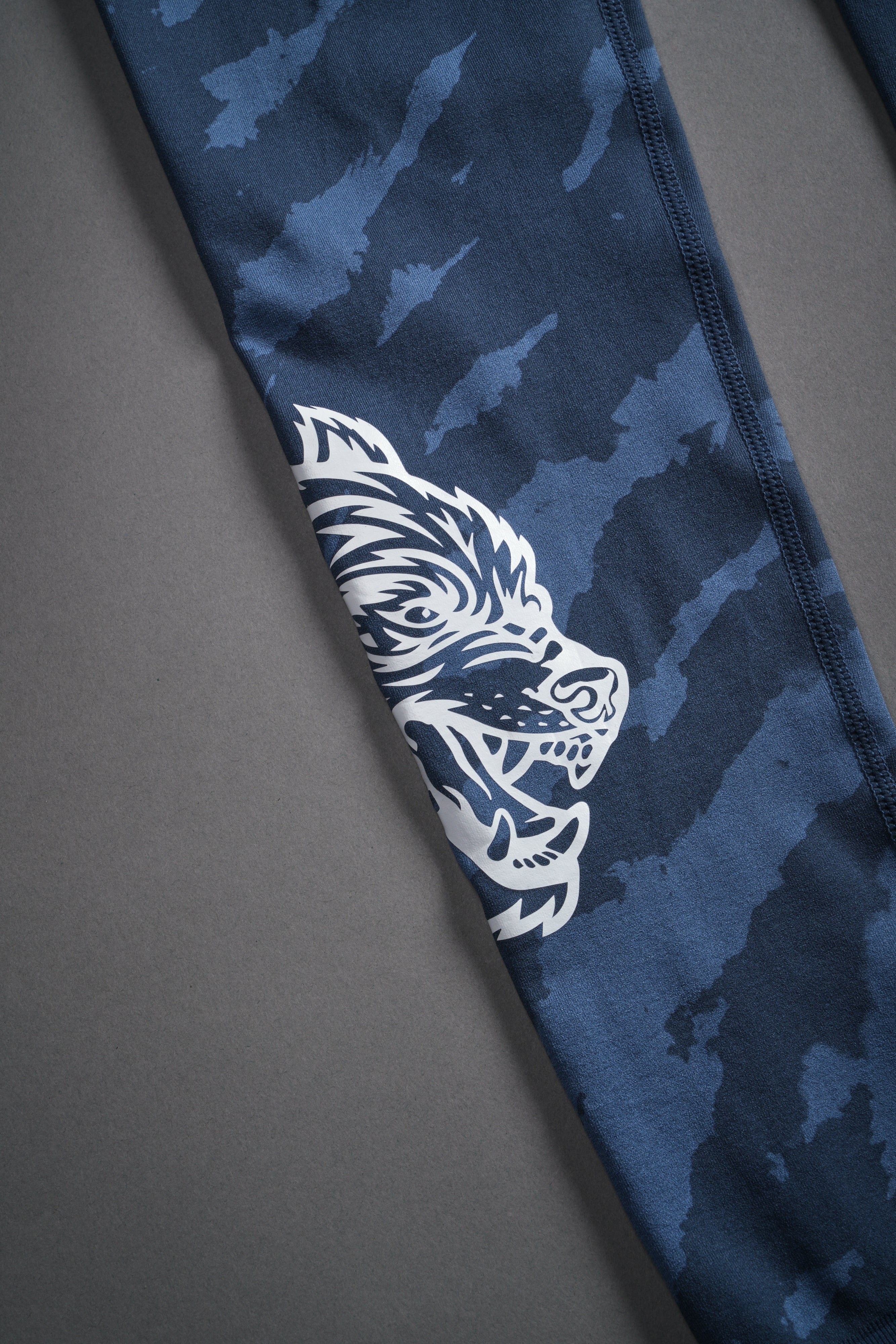 Big Wolf "Everson" Huxley Scrunch Leggings in Ocean Blue Native Camo