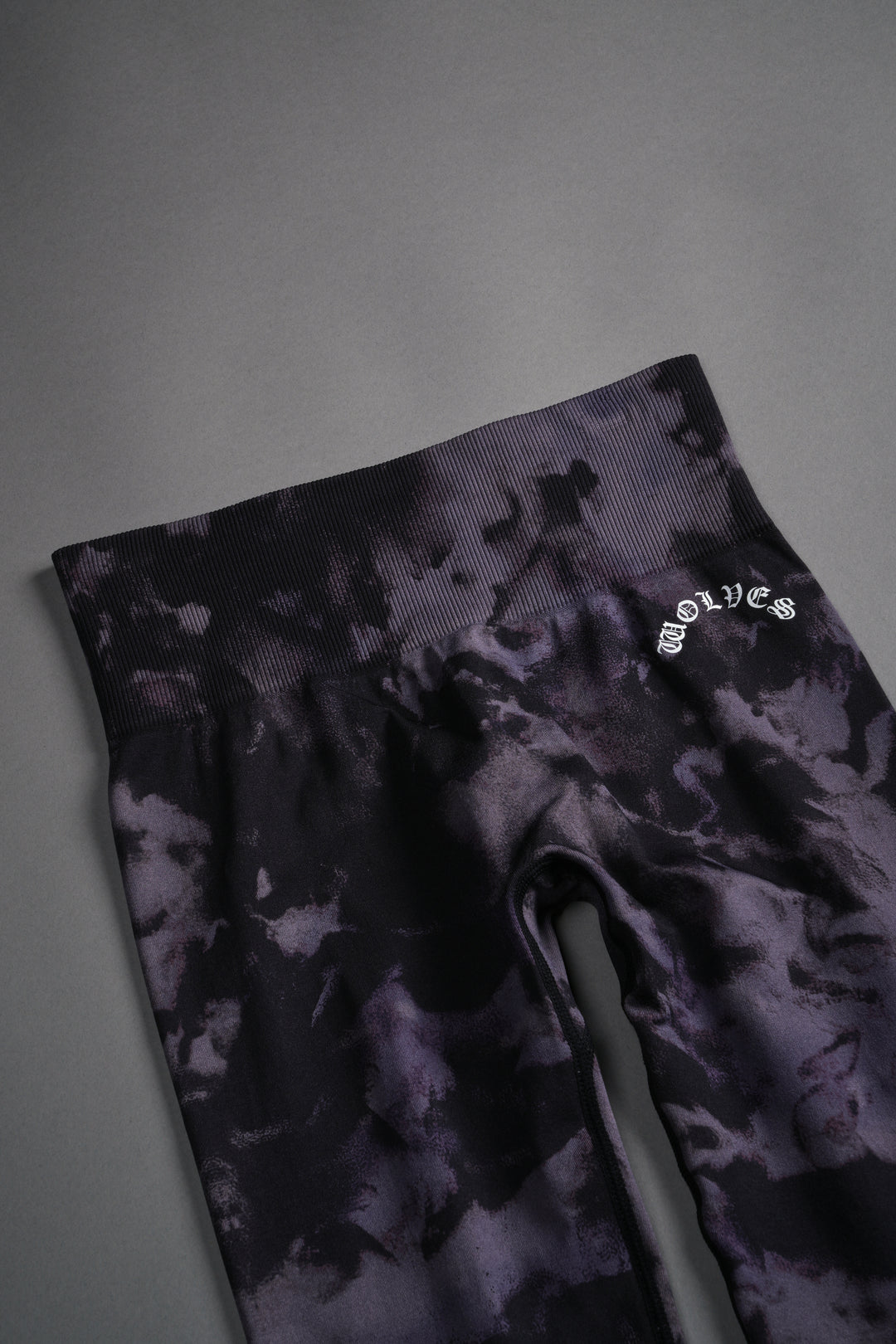Chopper "Everson" Scrunch Leggings in Big Purple Night Marble