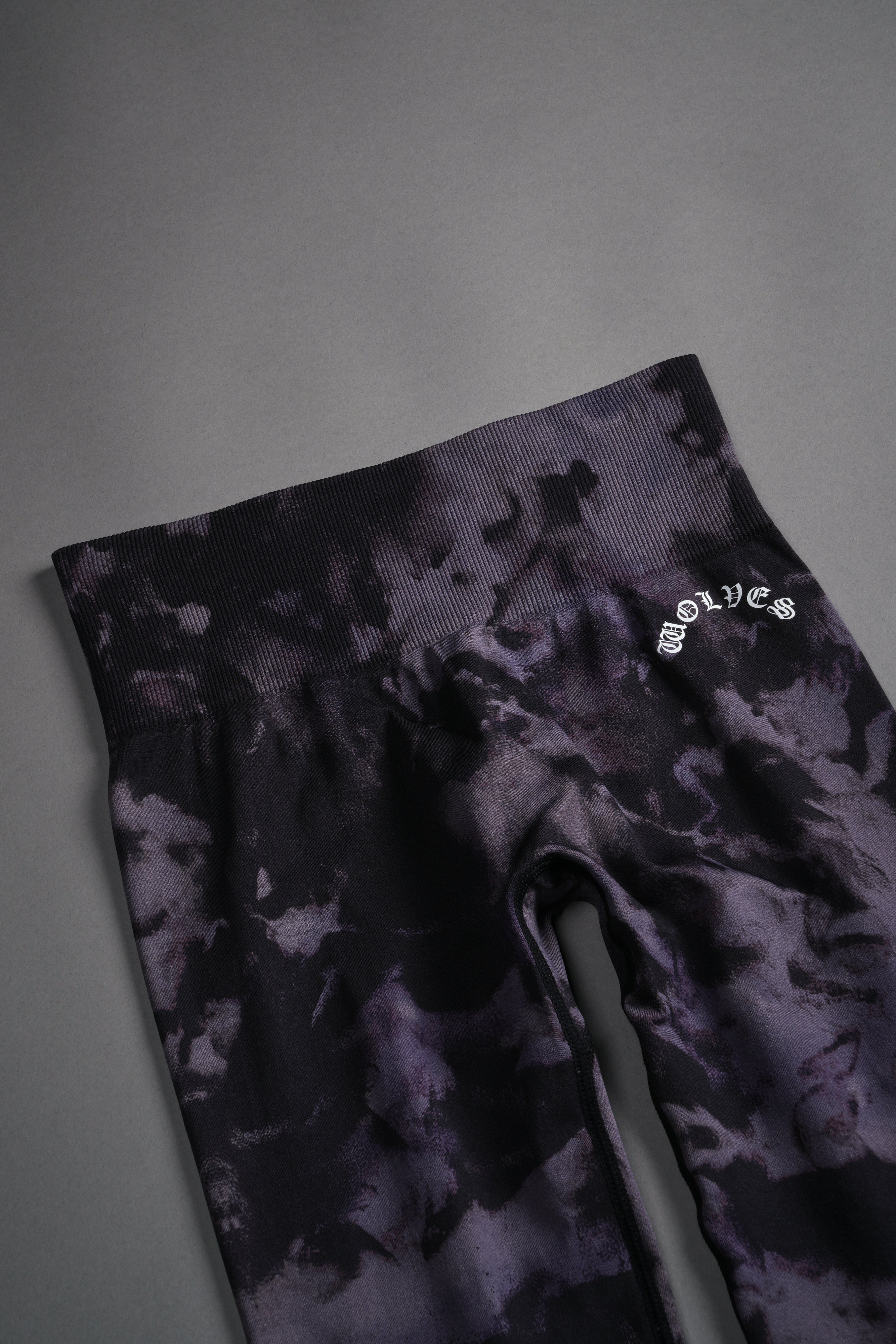 Chopper "Everson" Scrunch Leggings in Big Purple Night Marble