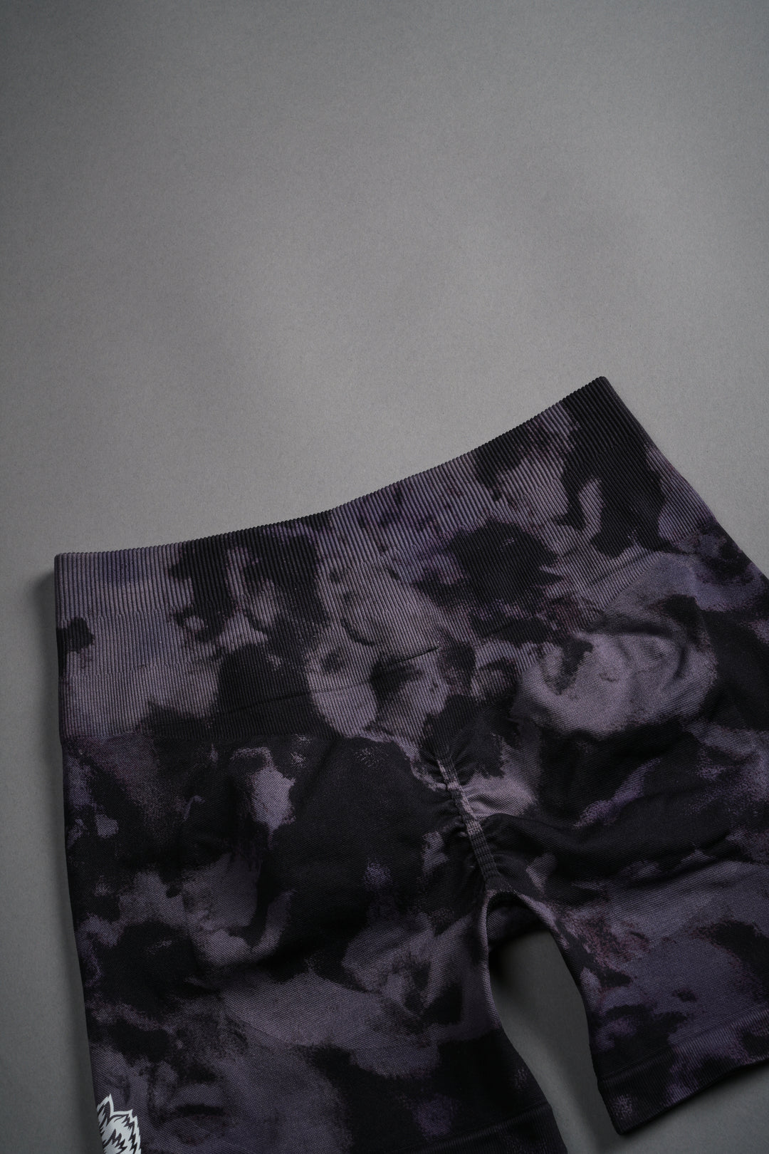 Dual Wolf Everson Seamless "Training" Shorts in Big Purple Night Marble