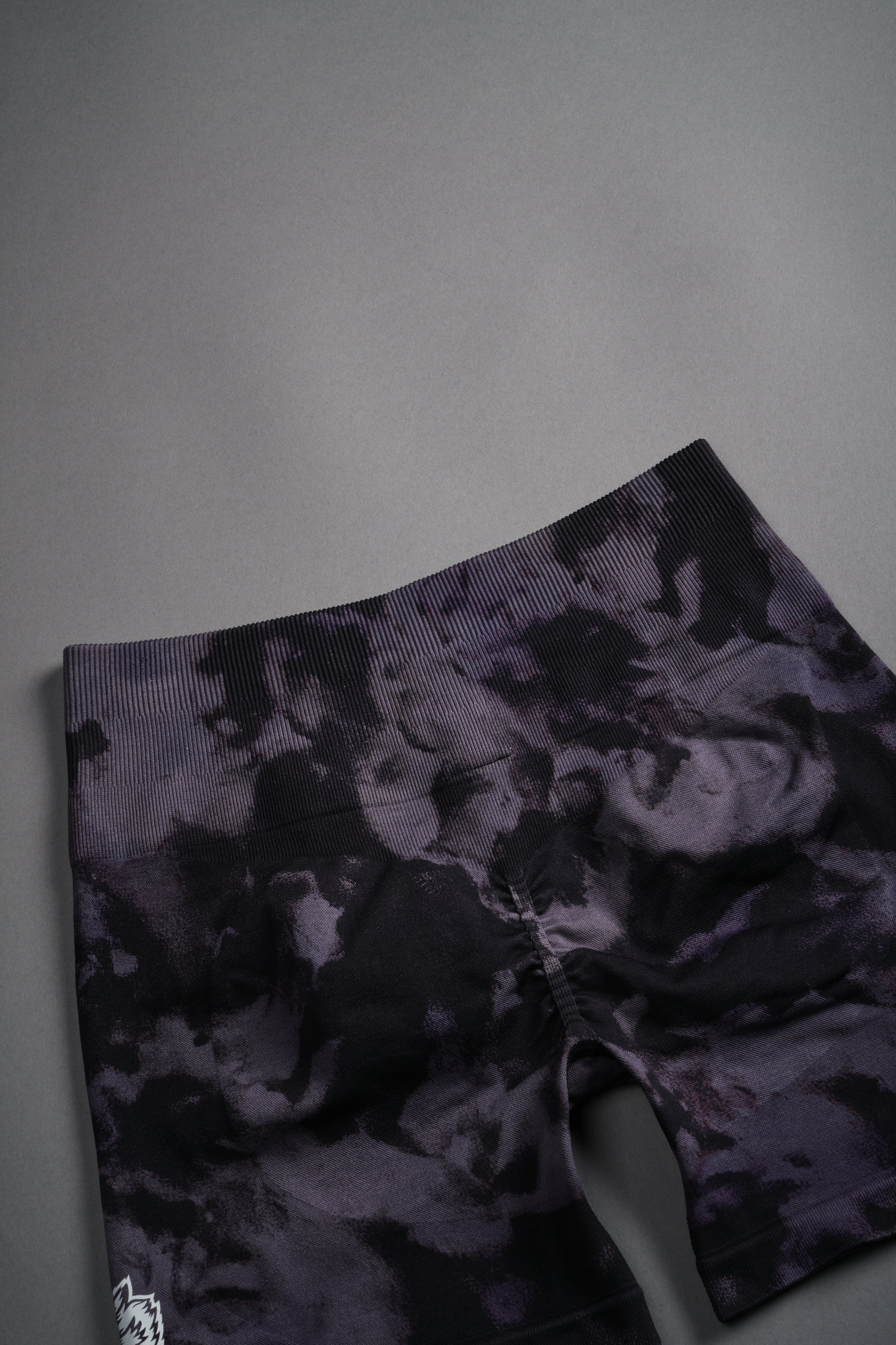 Dual Wolf Everson Seamless "Training" Shorts in Big Purple Night Marble