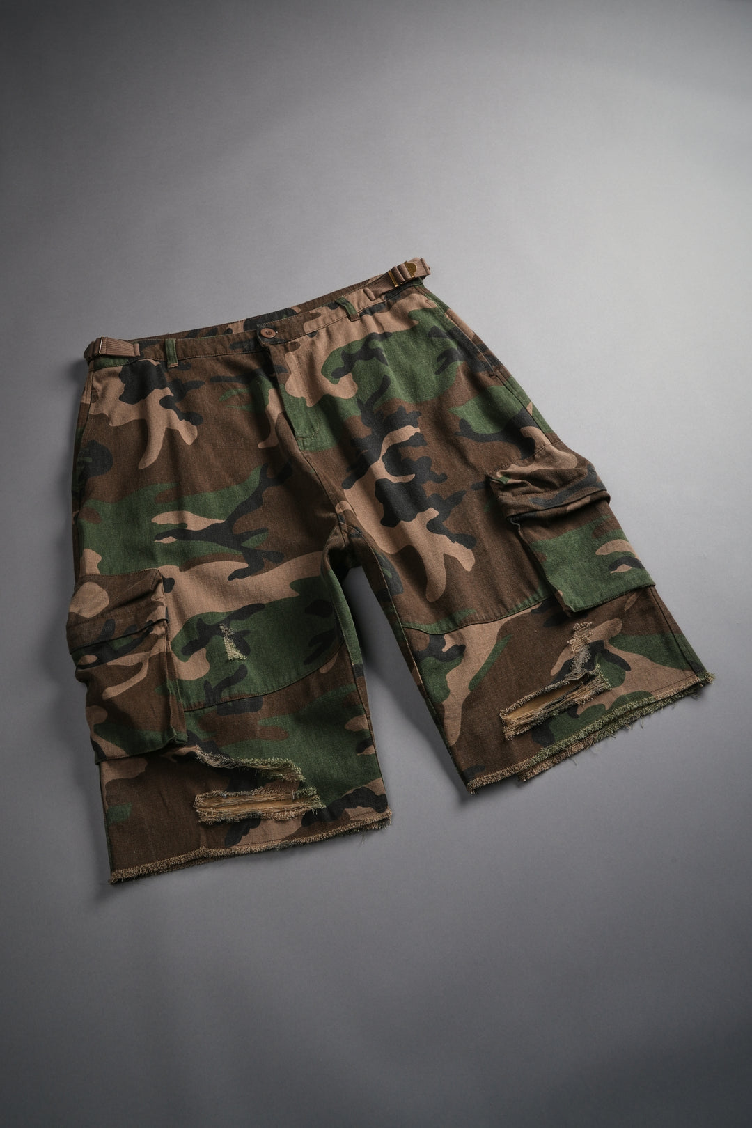 Wolf Chopper Duke Cargo Shorts in Woodland Camo