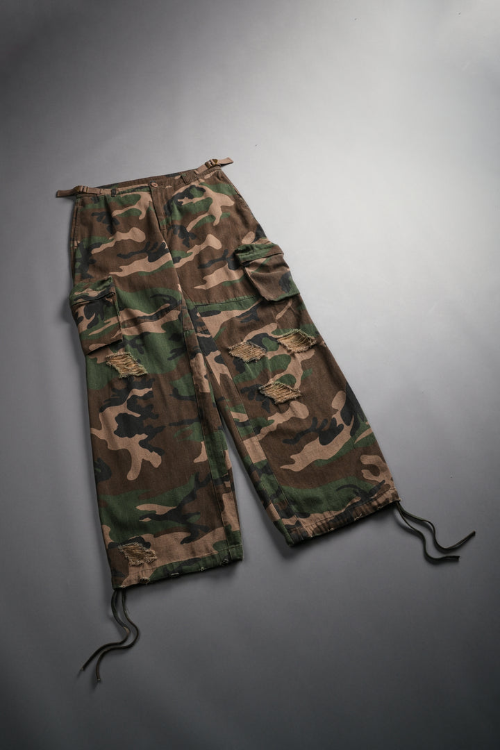 Wolf Chopper Duke Cargo Pants in Woodland Camo