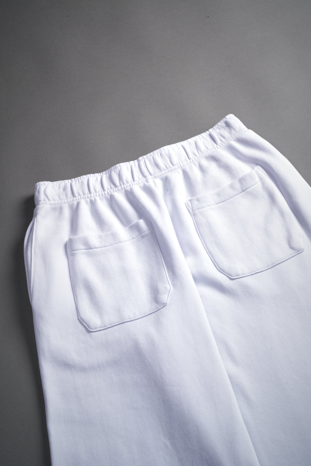 Iron Wolves Durst Sweats V2 in White