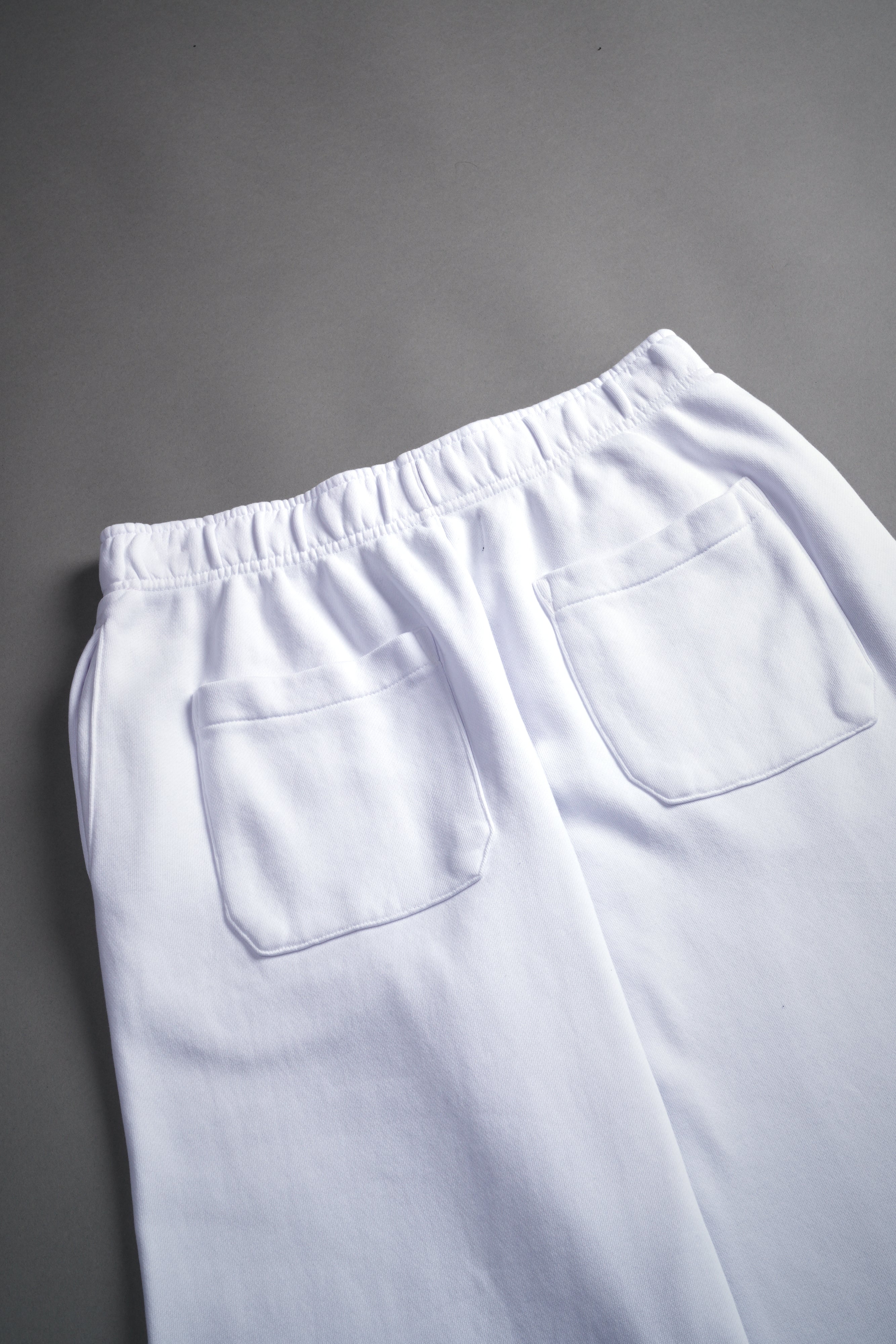 Iron Wolves Durst Sweats V2 in White