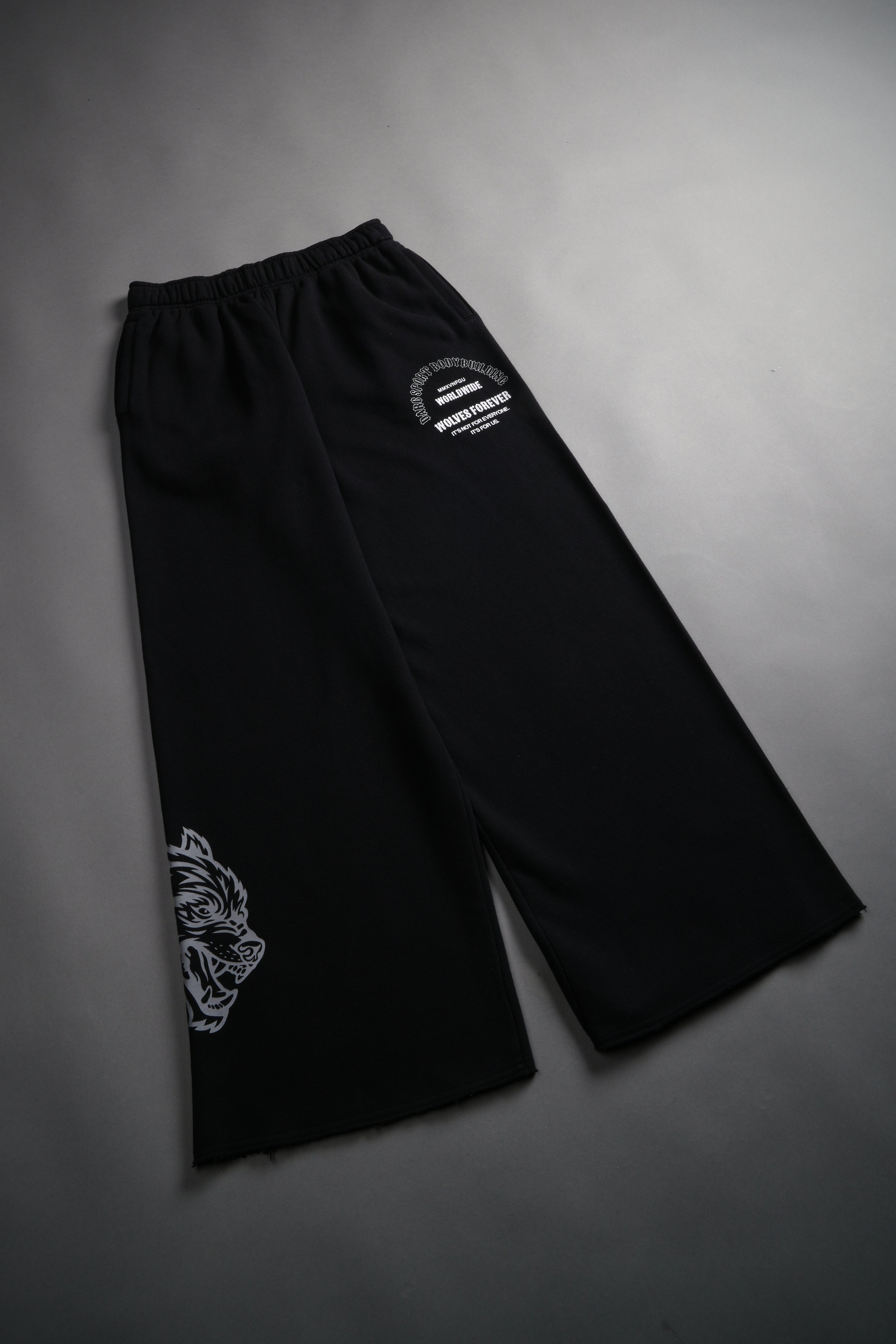 Iron Wolves Durst Sweats V2 in Black