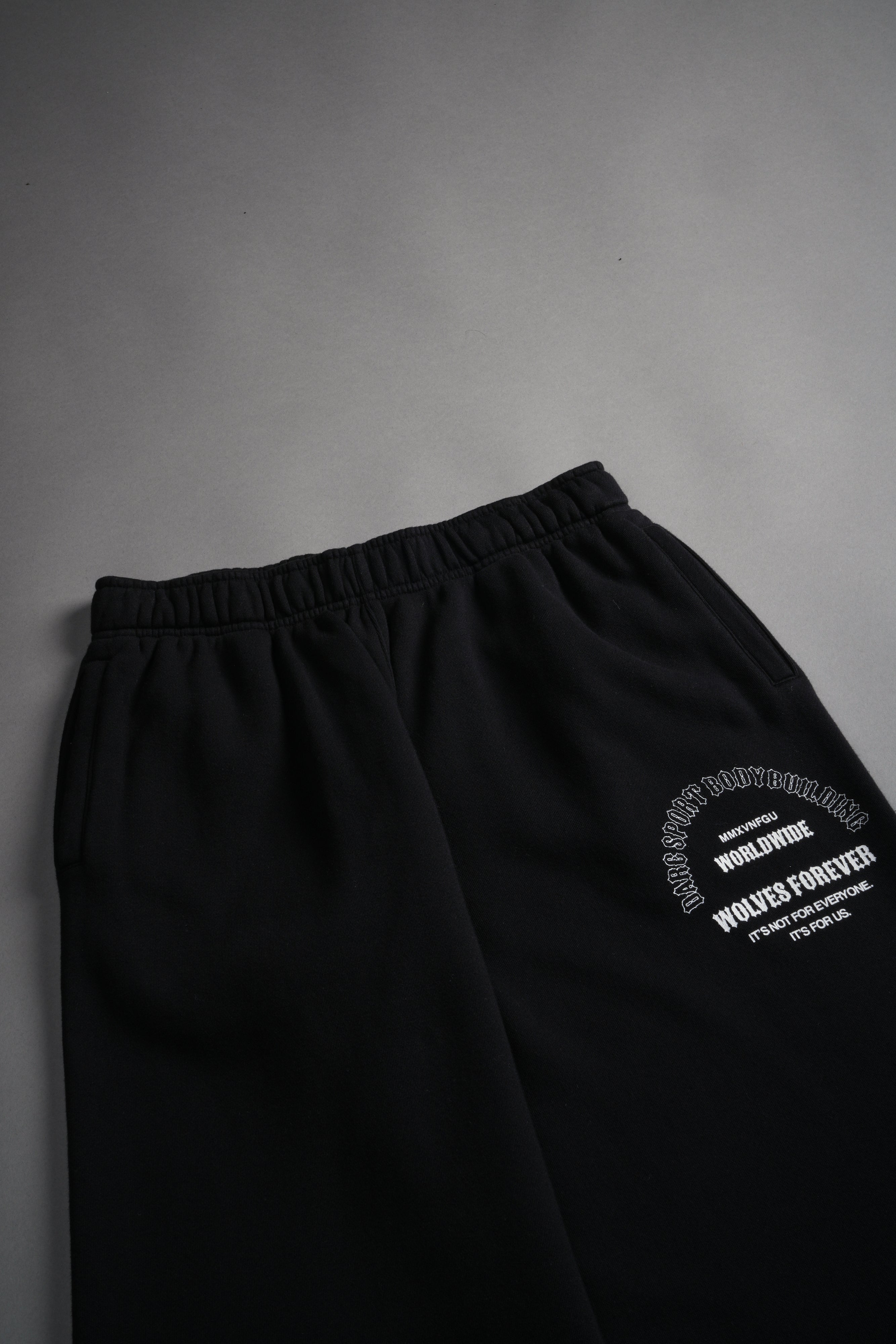 Iron Wolves Durst Sweats V2 in Black