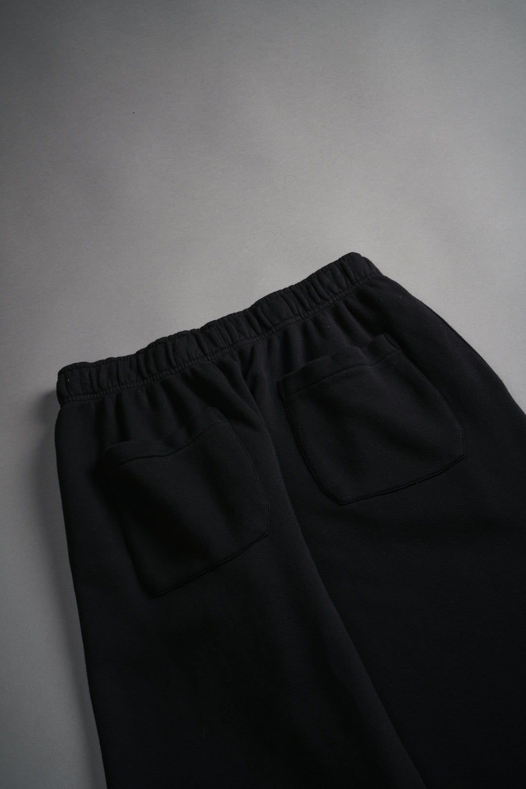 Iron Wolves Durst Sweats V2 in Black