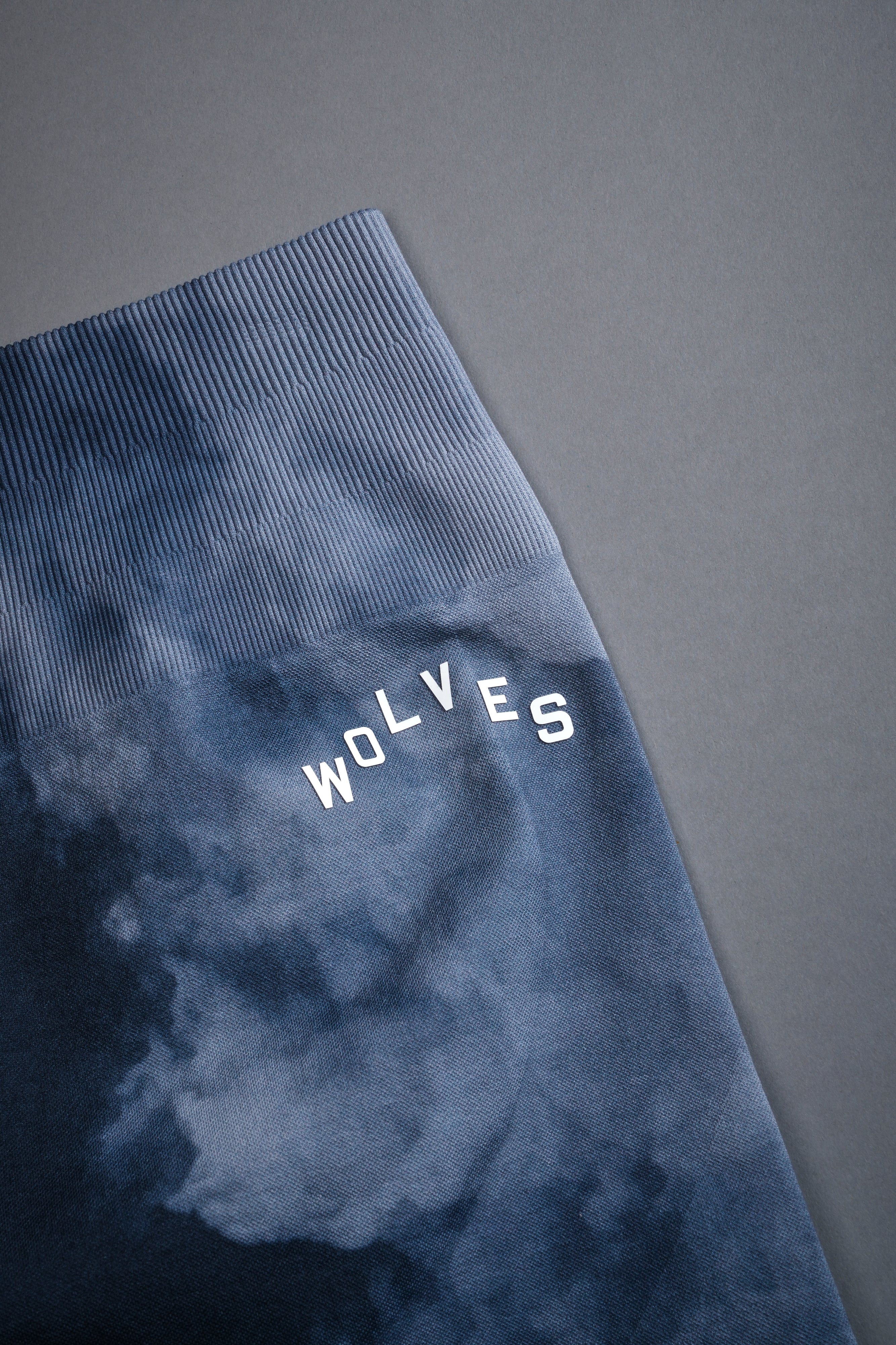 Wolves Pyramid Everson Seamless "Training" Shorts in Darc Blue Ghost Clouds