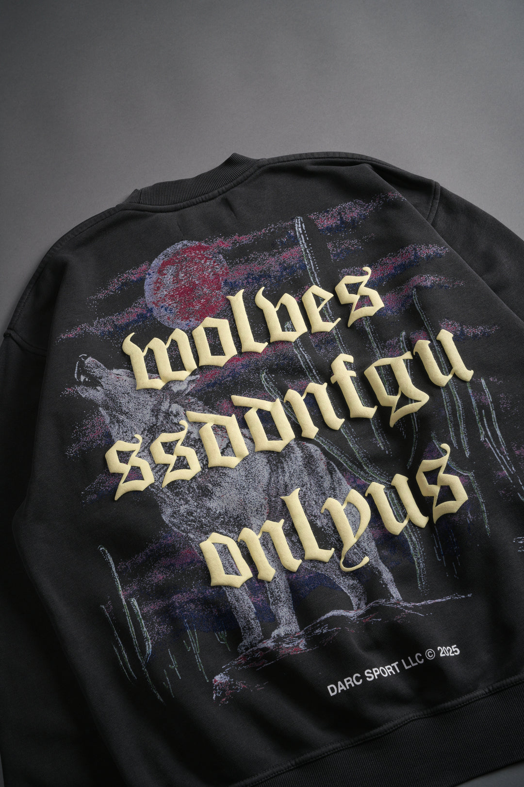 Desert Howl London Crewneck in Wolf Gray