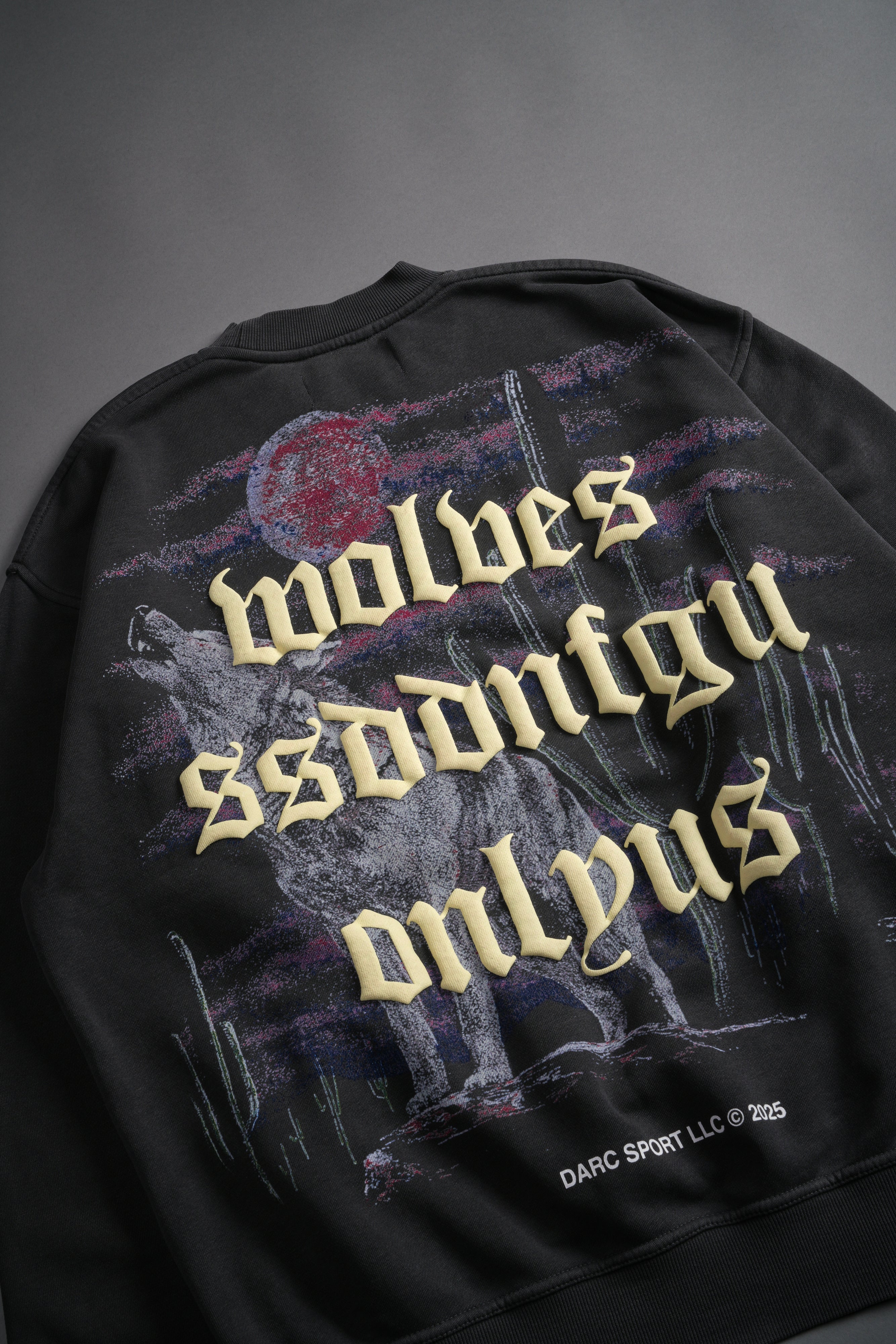 Desert Howl London Crewneck in Wolf Gray