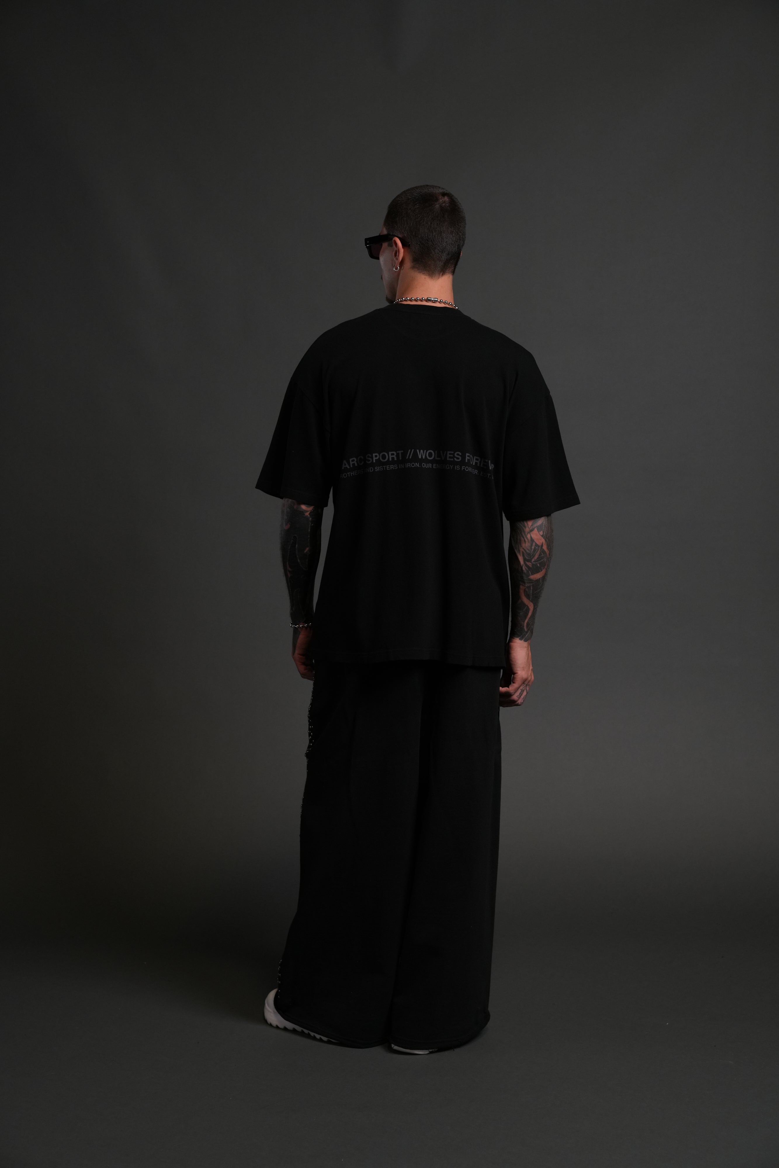 Pyramid Wolves "Premium" Oversized Tee in Black