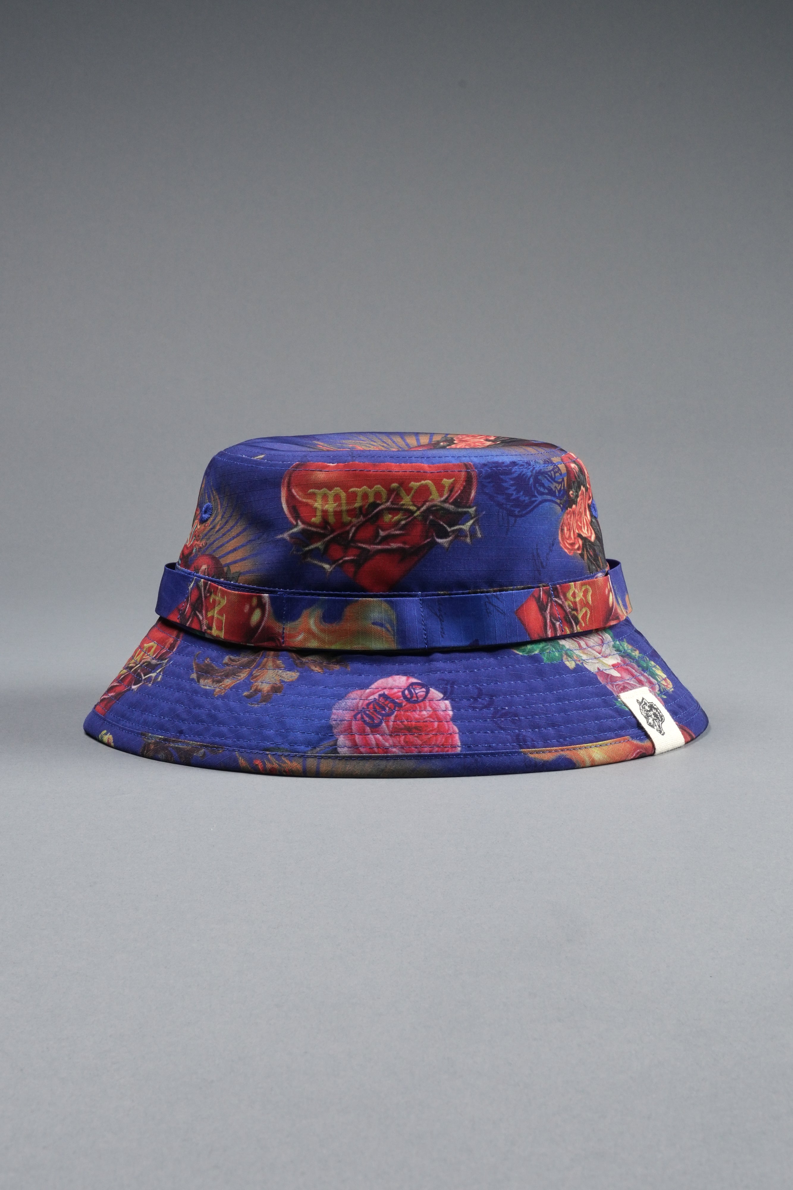 Wolf Patch V2 Boonie Bucket Hat in Corazon de Fuego